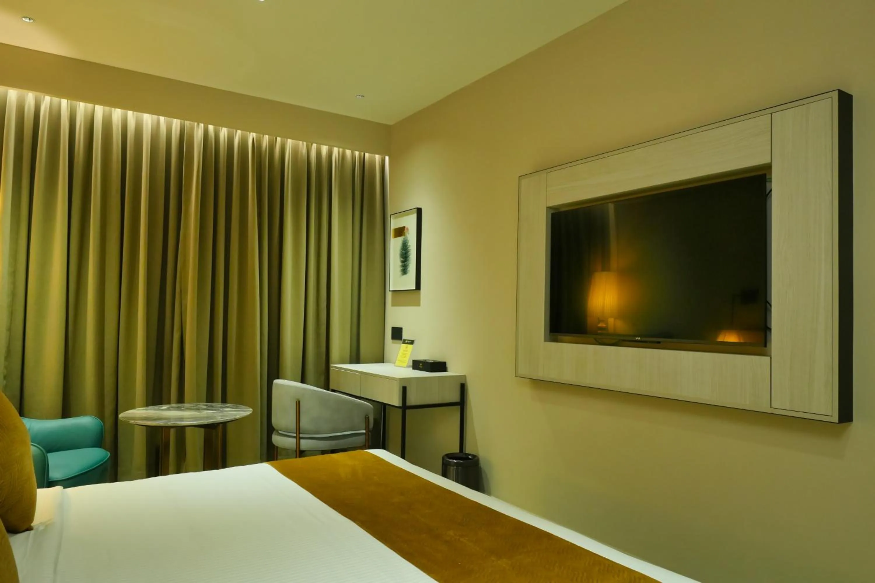 TV and multimedia, Bed in mesta Hotel