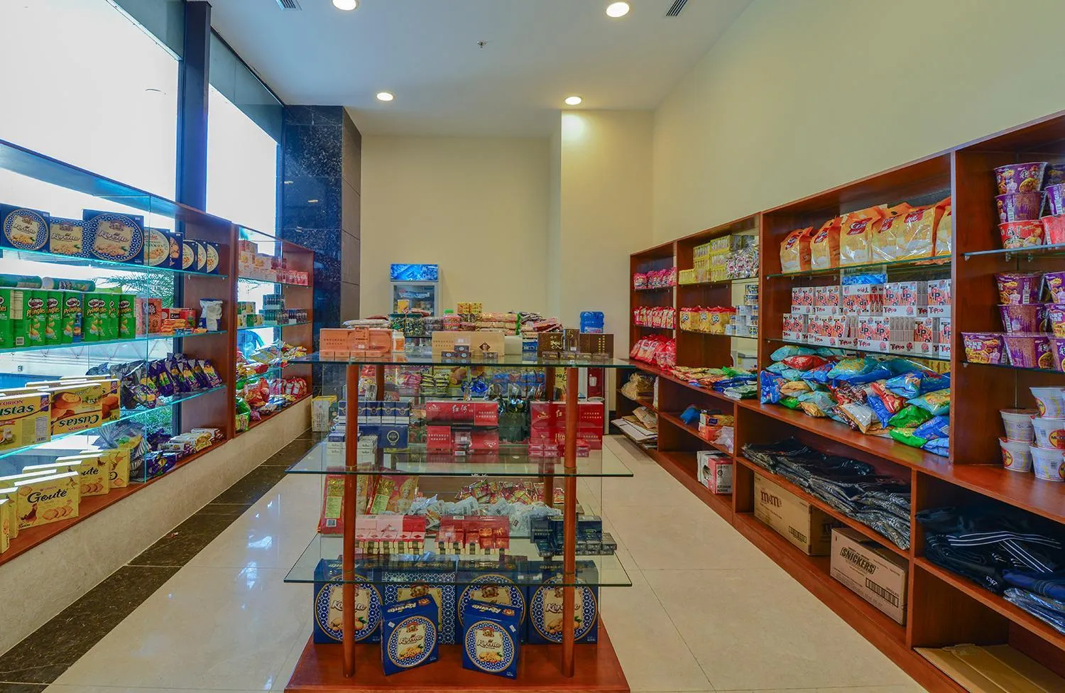 On-site shops in Aristo International Hotel