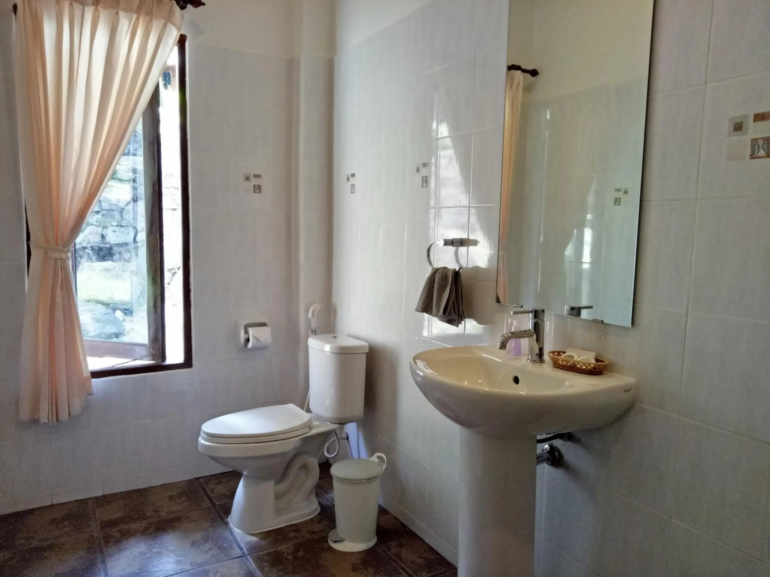 Bathroom in Woodlawn Villas Resort