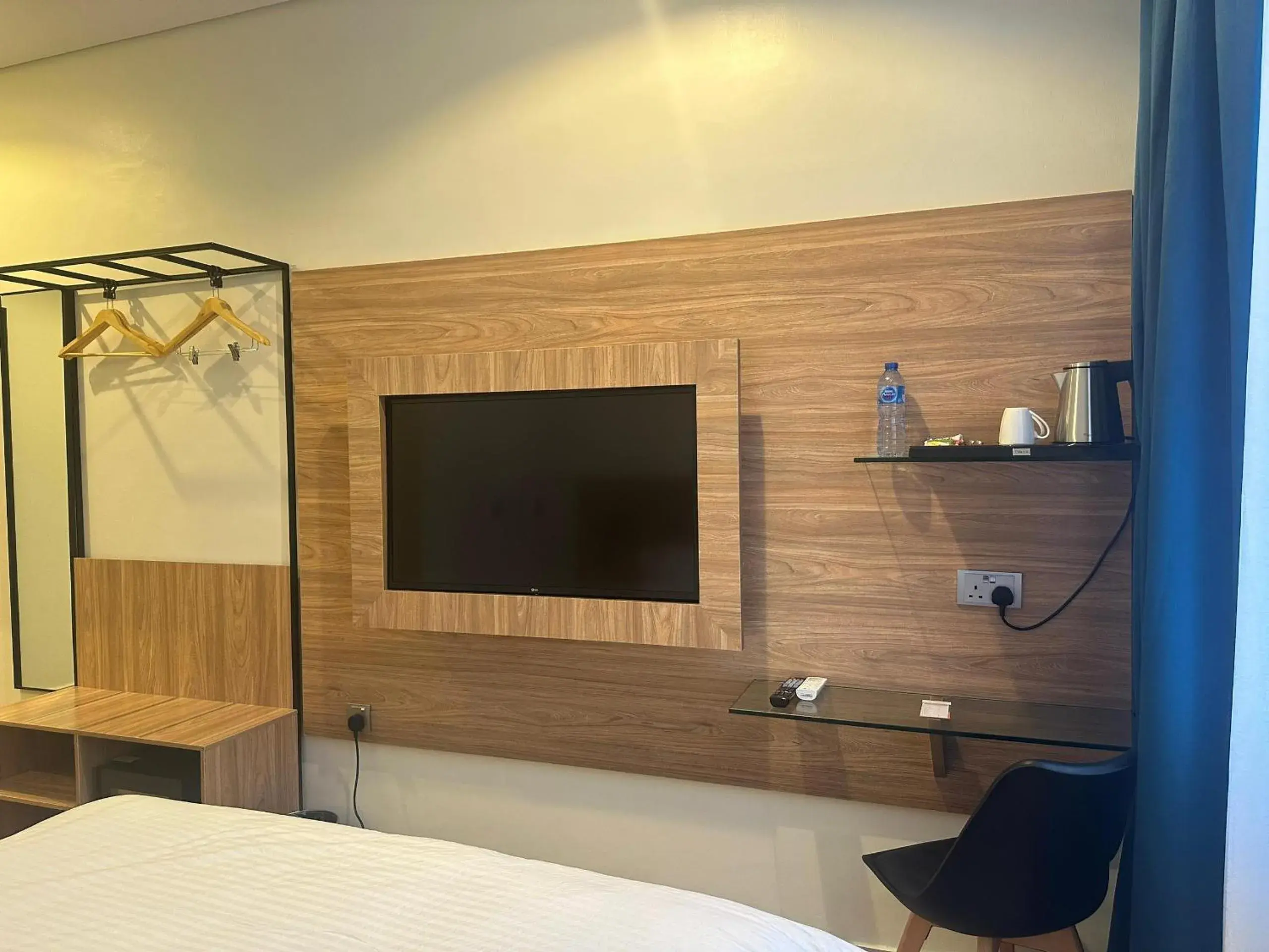 Standard Queen Room - single occupancy in Hotelinn Oniru Standard Queen Room - single occupancy in Hotelinn Oniru