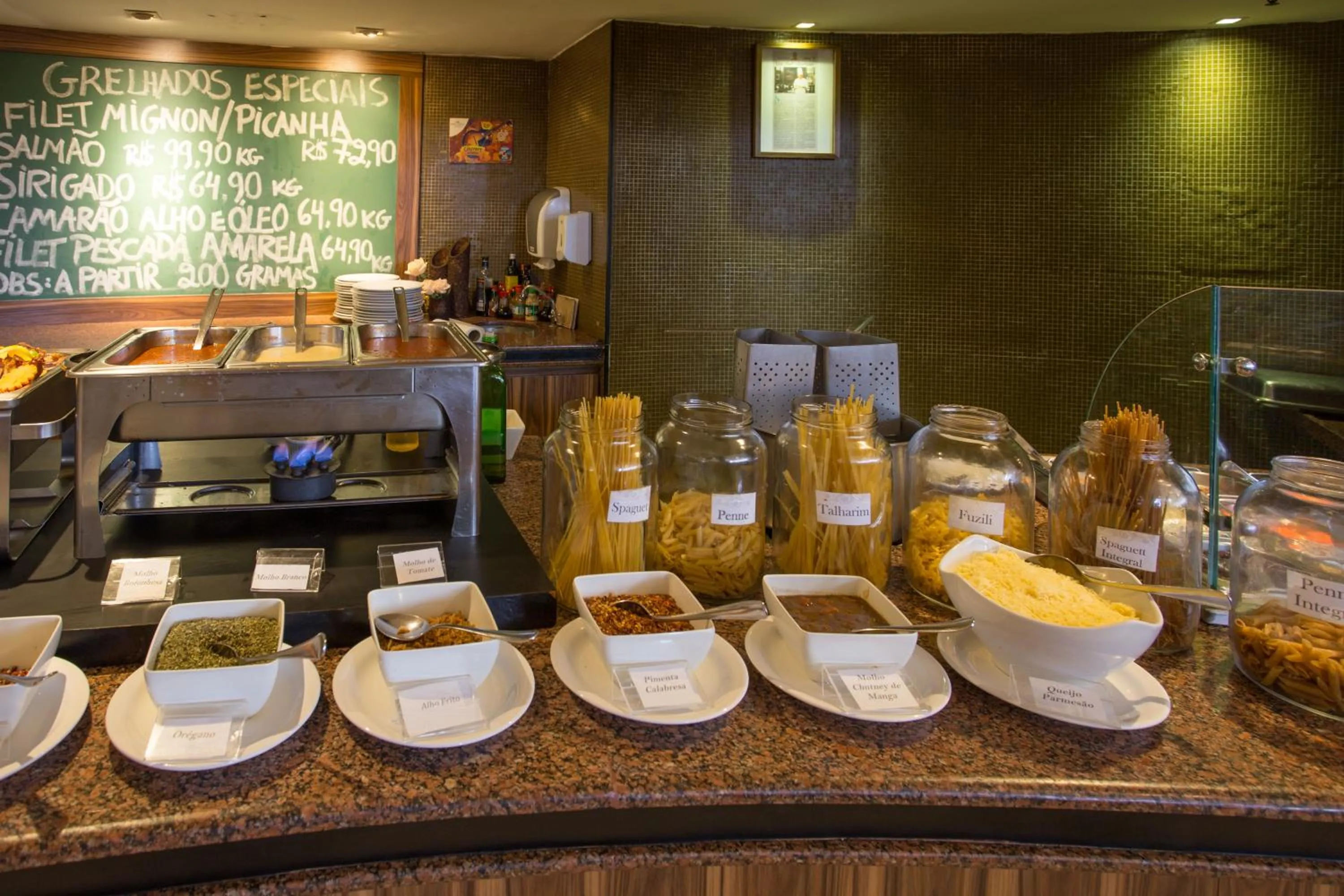 Restaurant/places to eat in Hotel Brasil Tropical