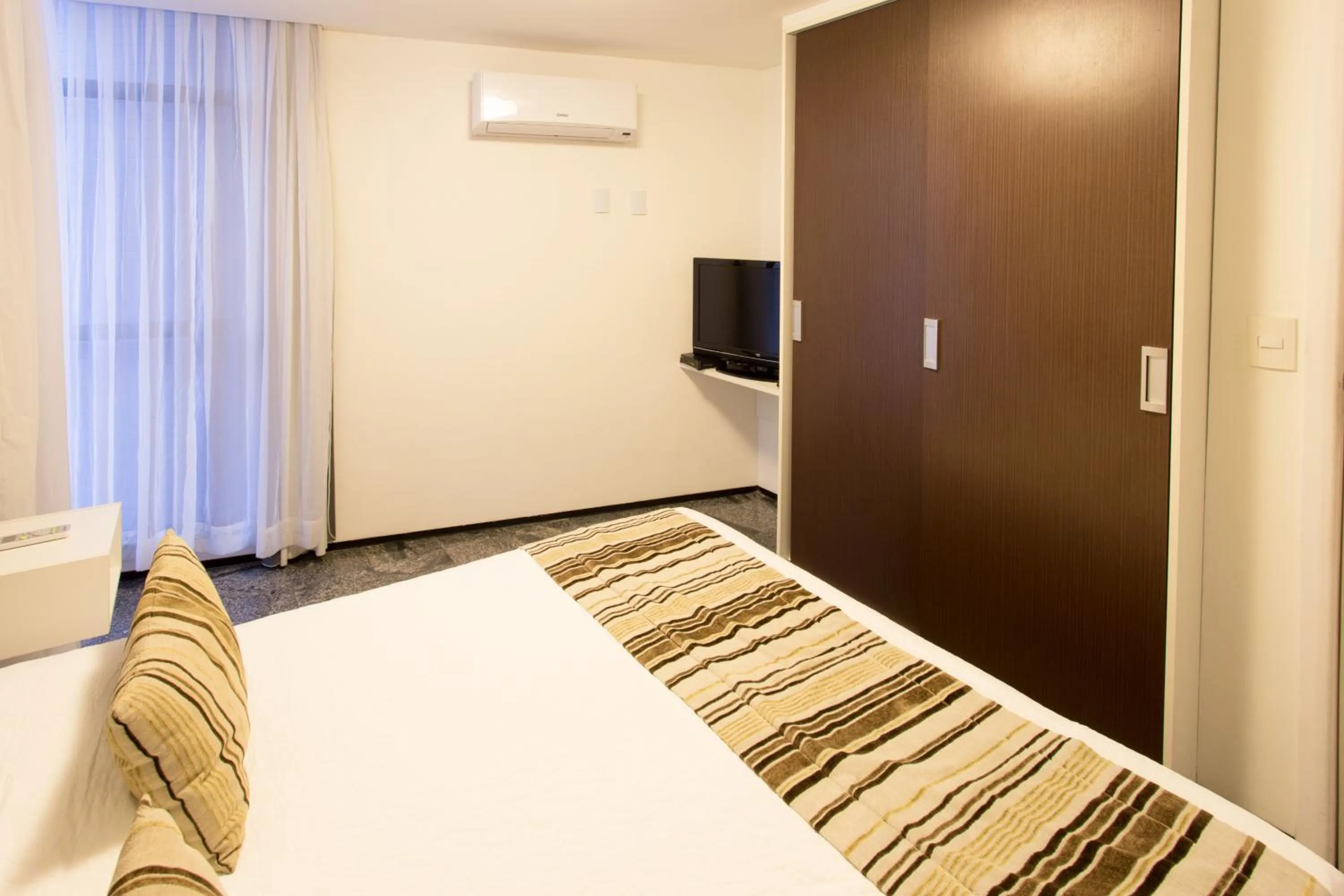 Bedroom, Bed in Hotel Brasil Tropical