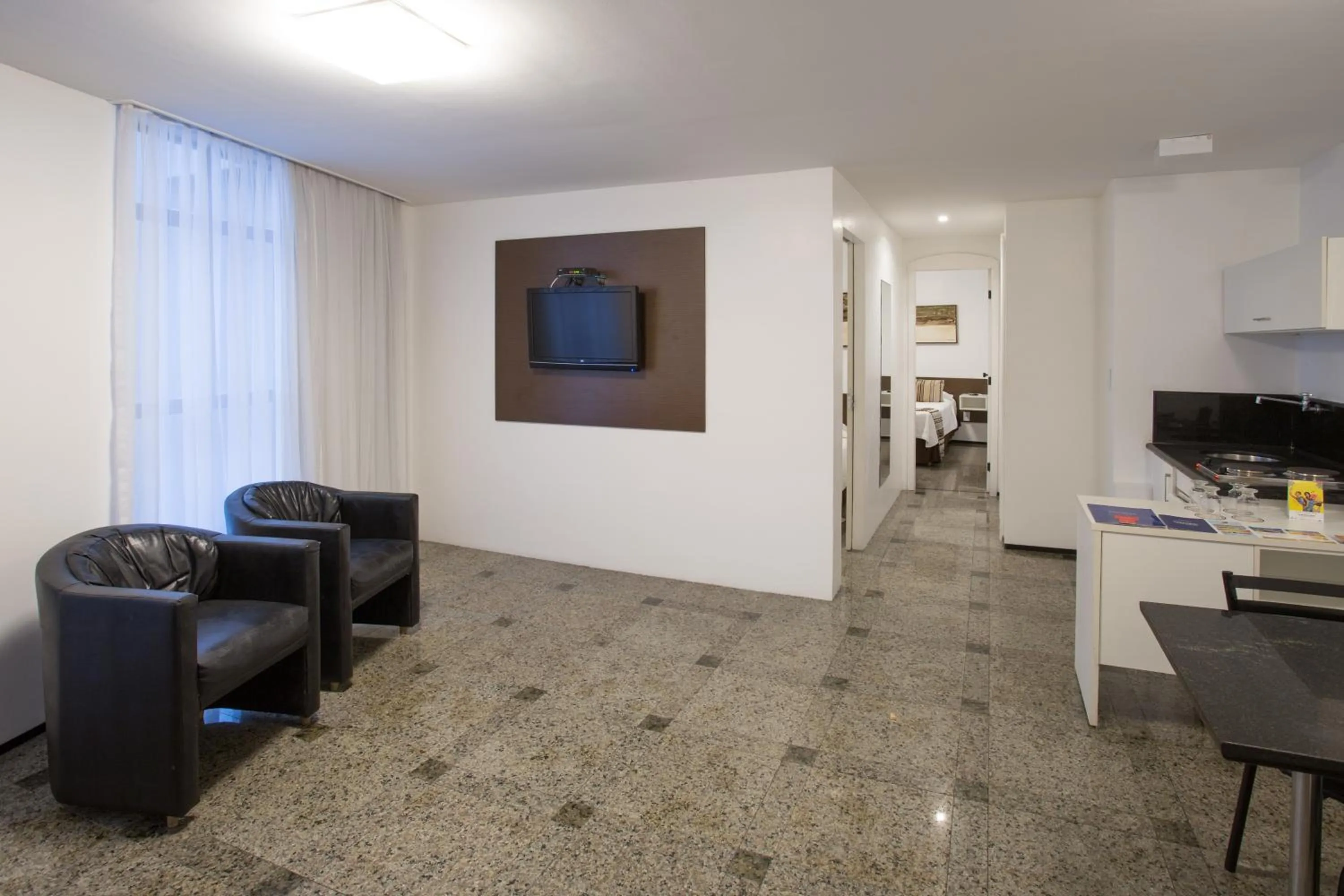 Communal lounge/ TV room in Hotel Brasil Tropical