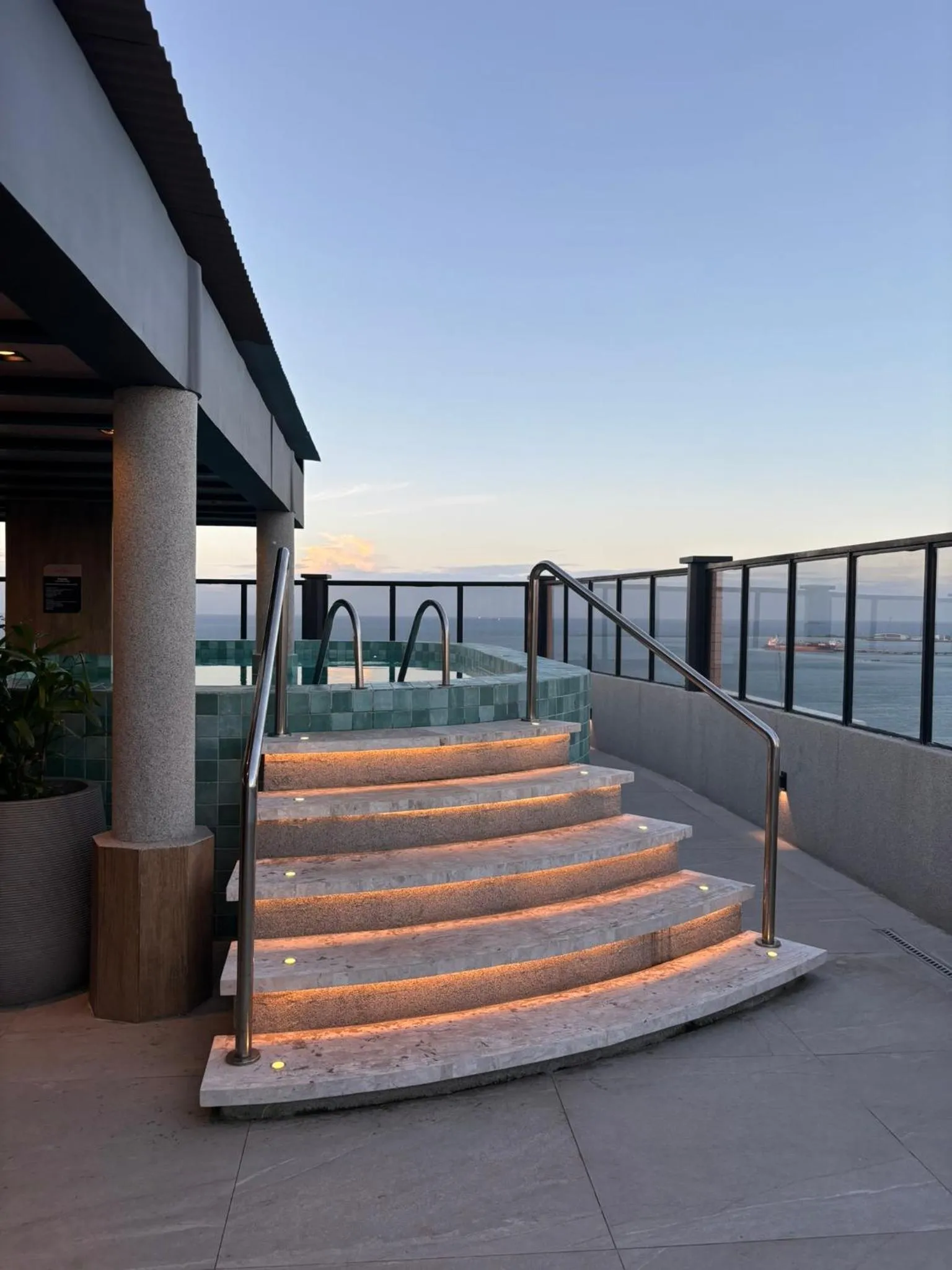 Swimming pool in Hotel Brasil Tropical