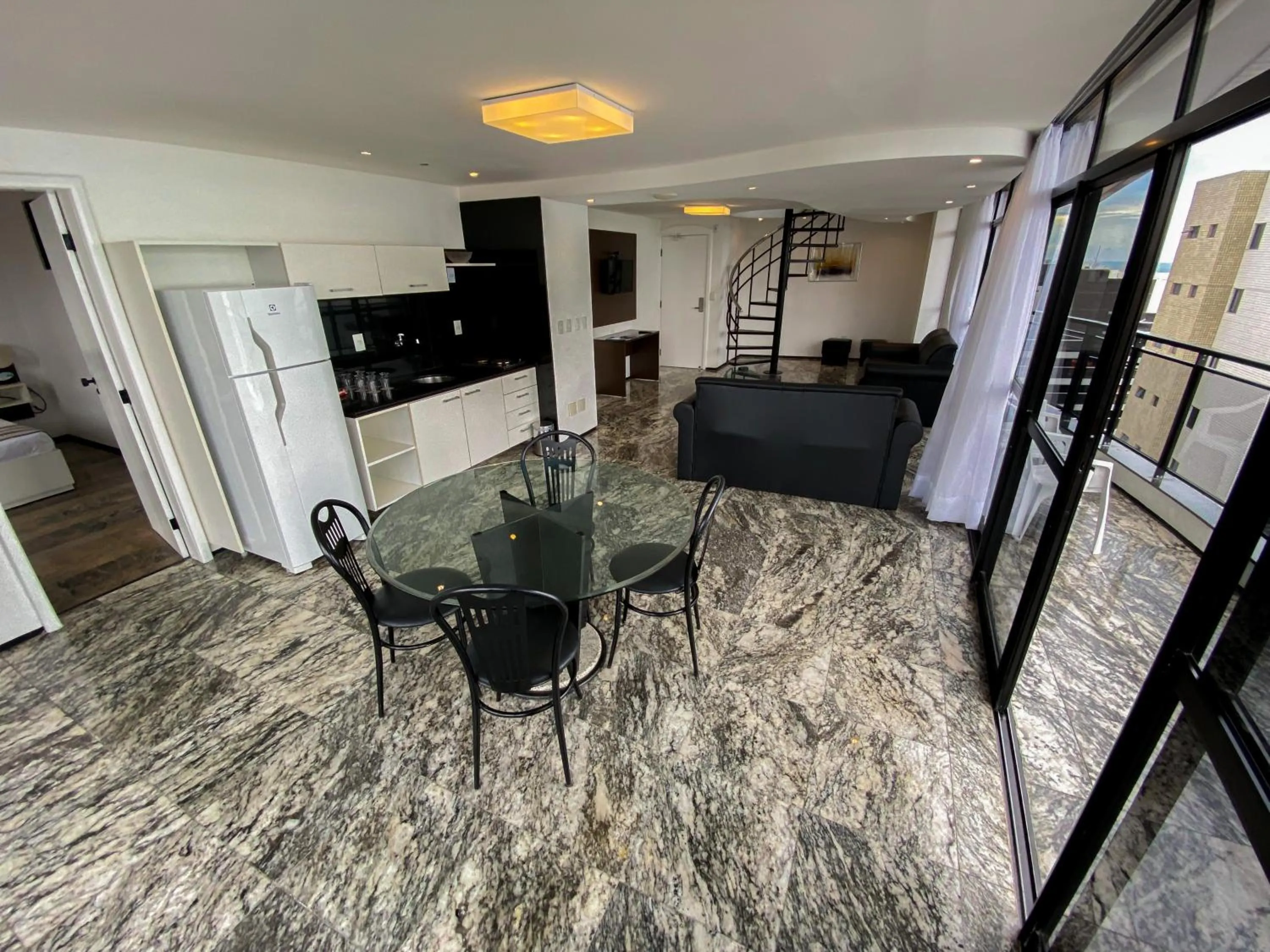 Communal lounge/ TV room in Hotel Brasil Tropical