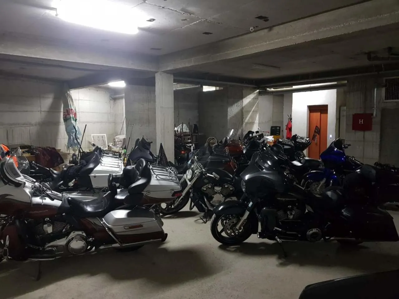 Property building in Hotel Almira