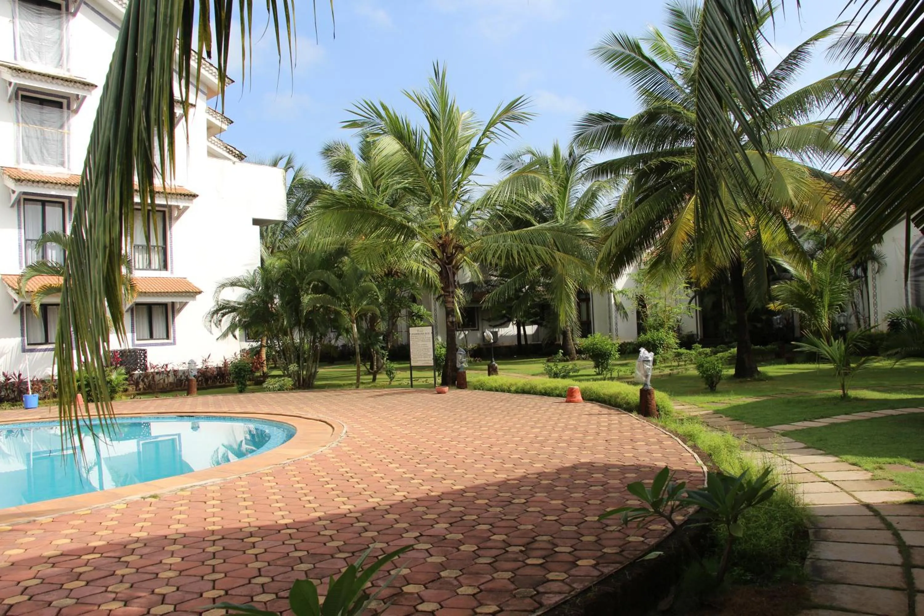 Swimming pool in Riviera Hermitage