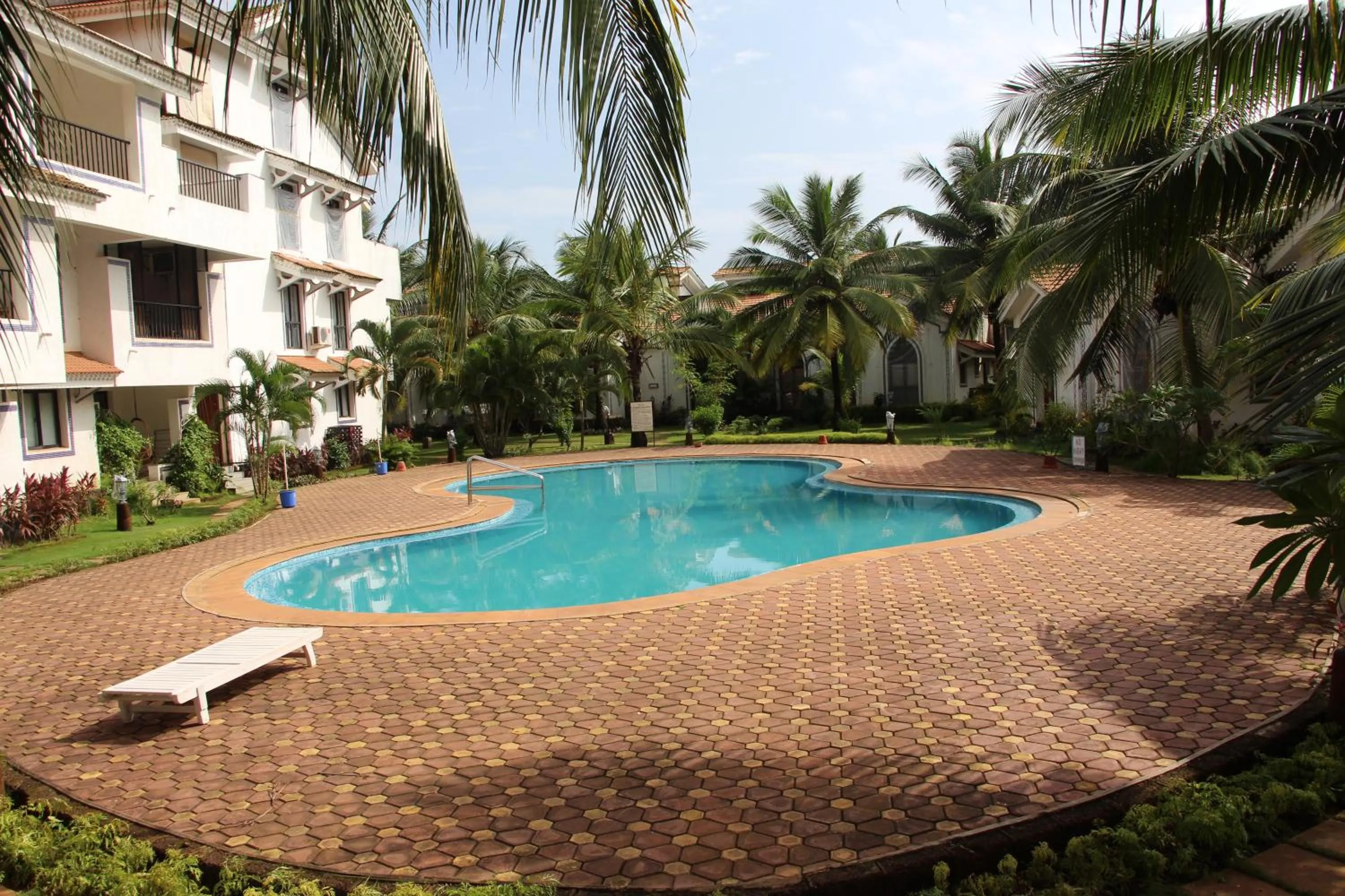 Swimming pool in Riviera Hermitage
