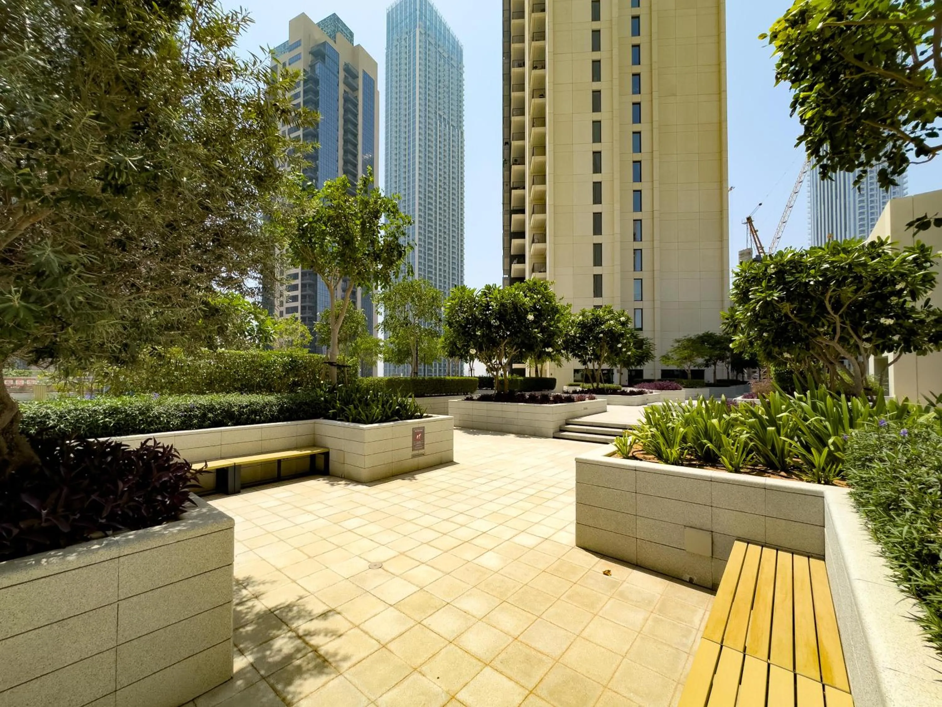 Property building in Globalstay Creek Horizon Modern Apartments