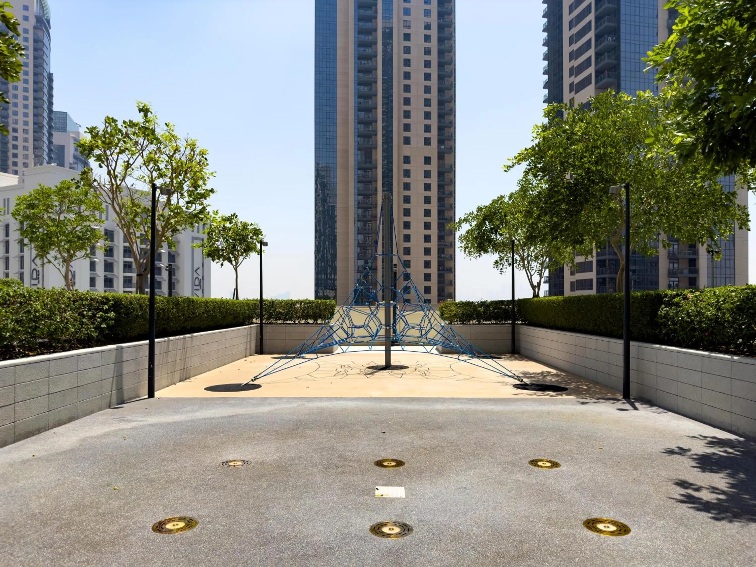 Property building in Globalstay Creek Horizon Modern Apartments