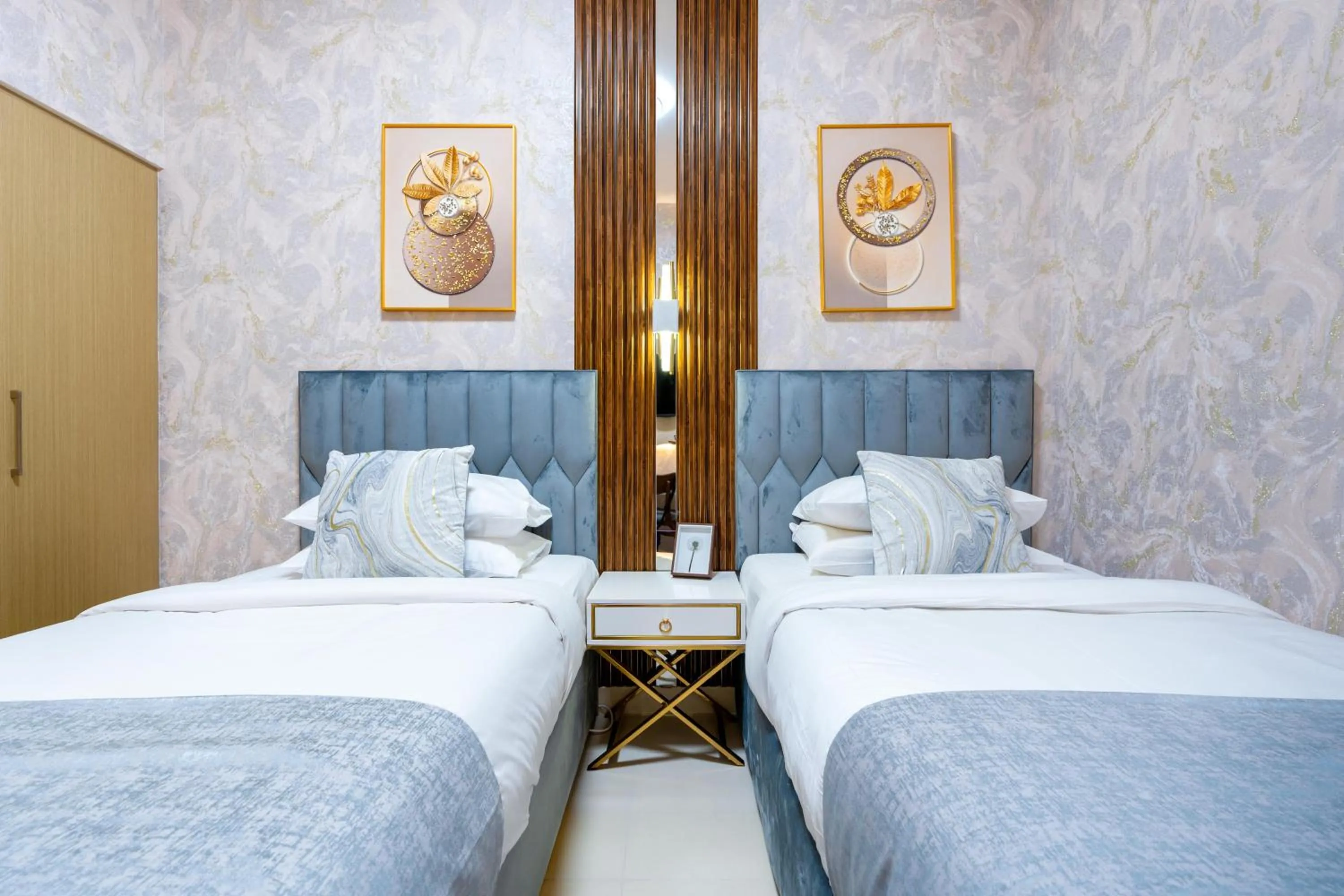 Bed in Globalstay Creek Horizon Modern Apartments