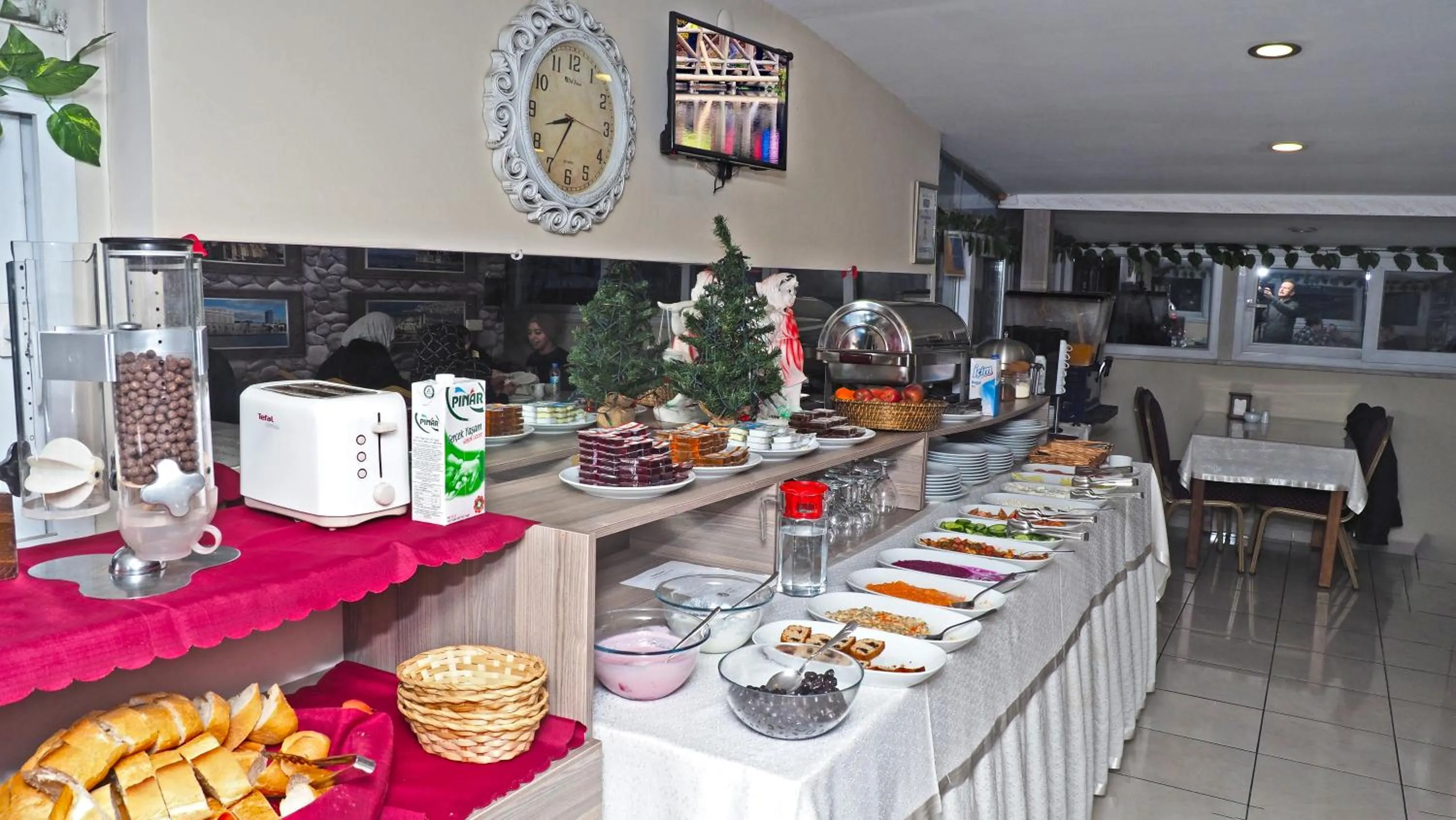 Breakfast in Nagehan Hotel Old City