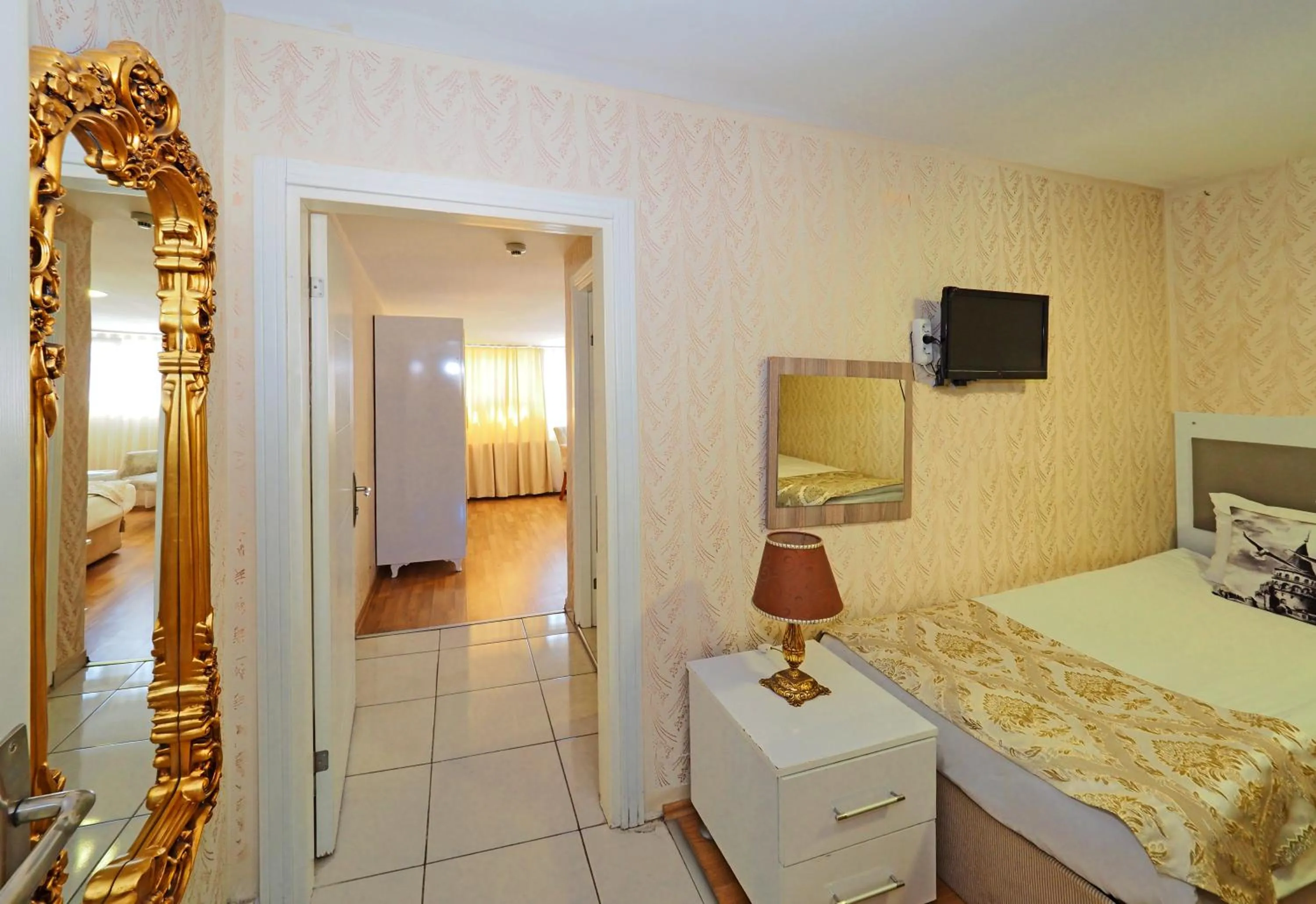 TV and multimedia, Bed in Nagehan Hotel Old City