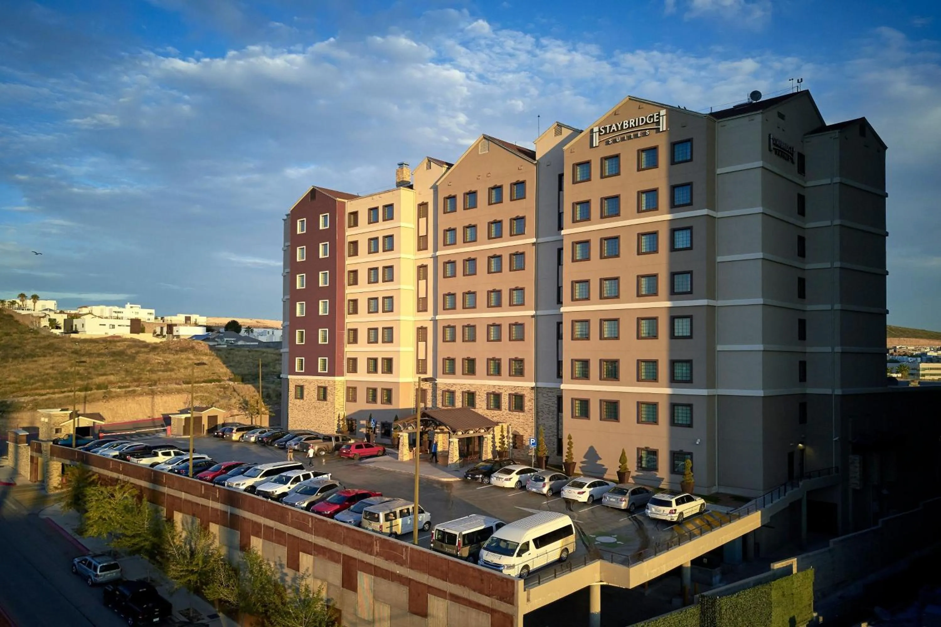Property building in Staybridge Suites Chihuahua by IHG