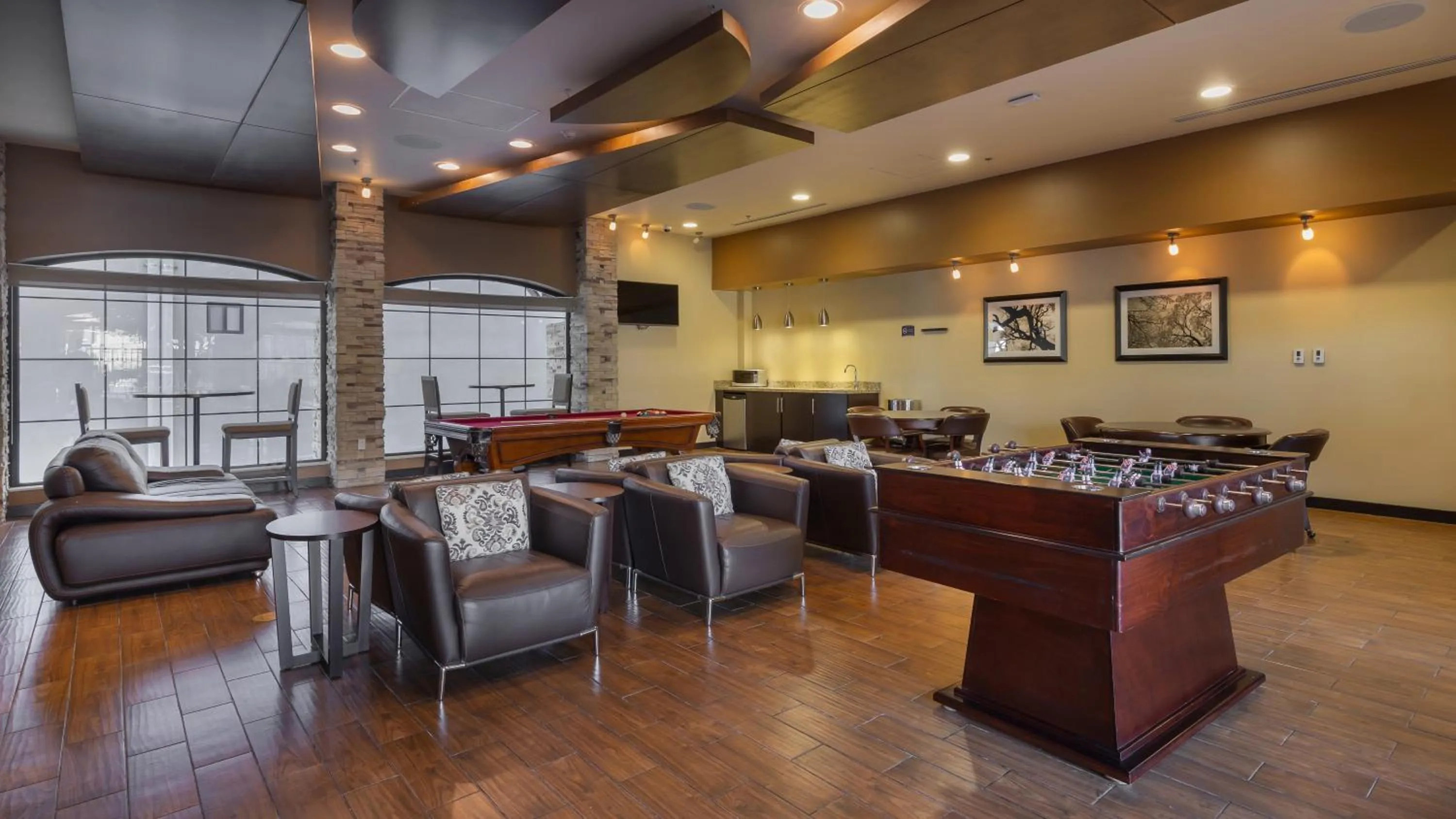 Game Room in Staybridge Suites Chihuahua by IHG