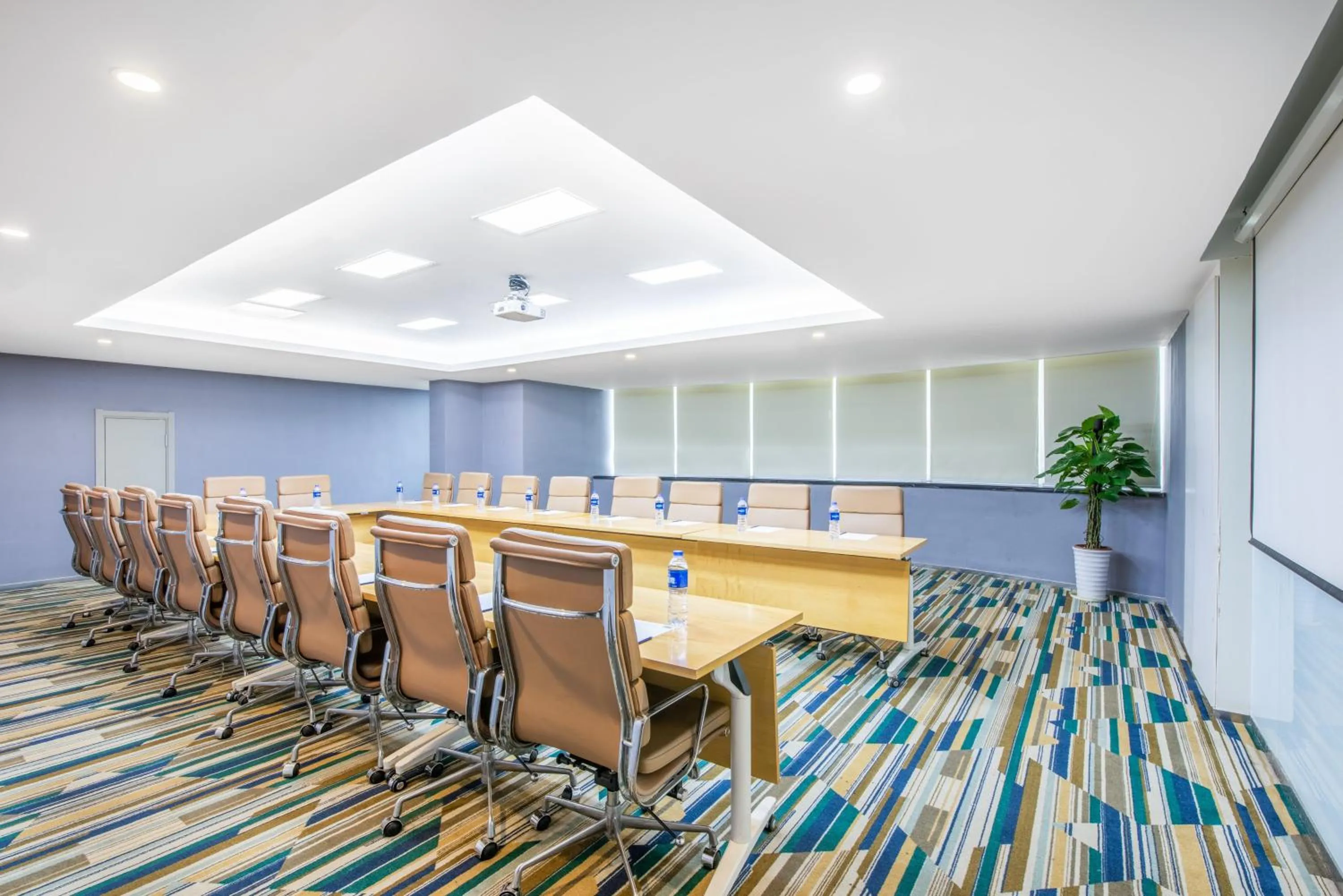 Meeting/conference room in Holiday Inn Express Hefei Huaihe Road