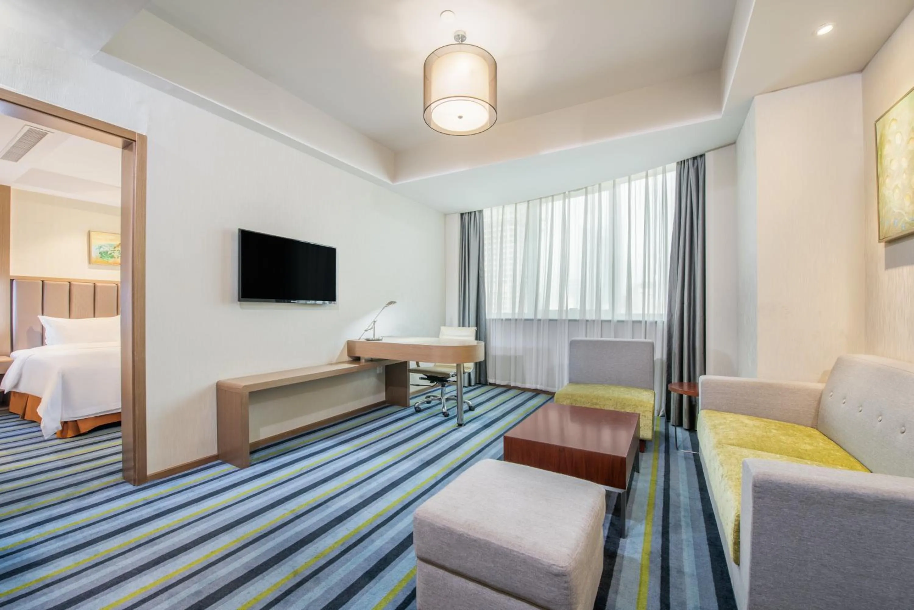 Photo of the whole room, Bed in Holiday Inn Express Hefei Huaihe Road