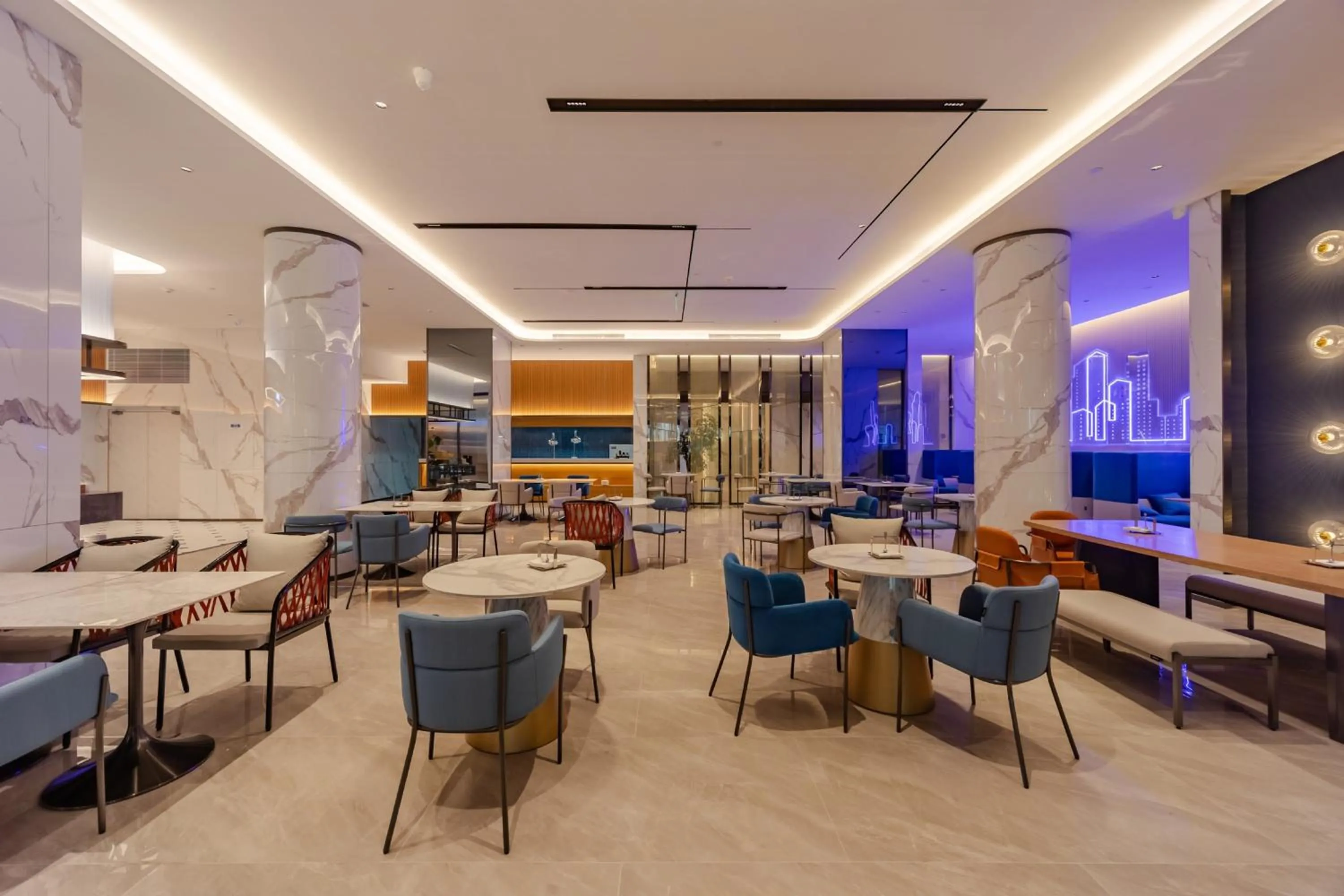 Restaurant/places to eat in Holiday Inn Express Hefei Huaihe Road