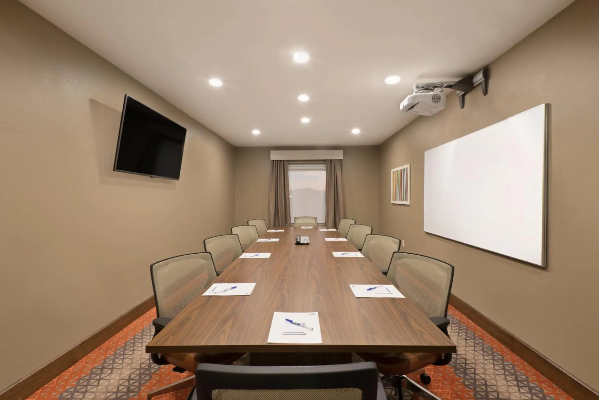 Meeting/conference room in Holiday Inn Express Hotel & Suites Hot Springs by IHG