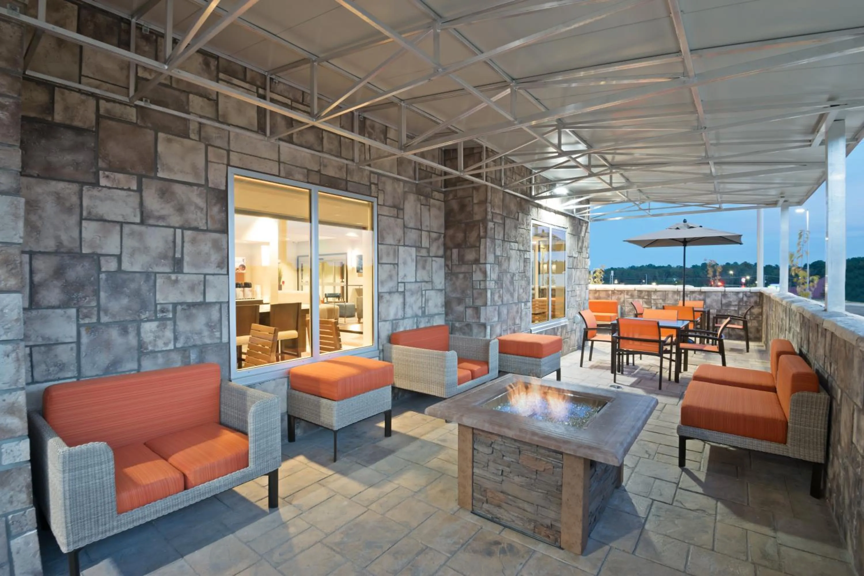 Lobby or reception in Holiday Inn Express Hotel & Suites Hot Springs by IHG