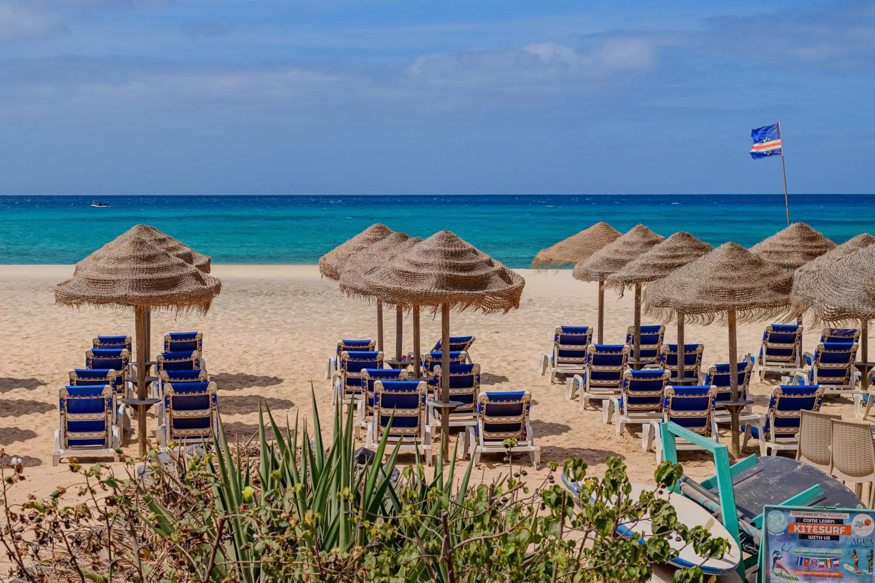 Lounge or bar in Agua Hotels Sal Vila Verde