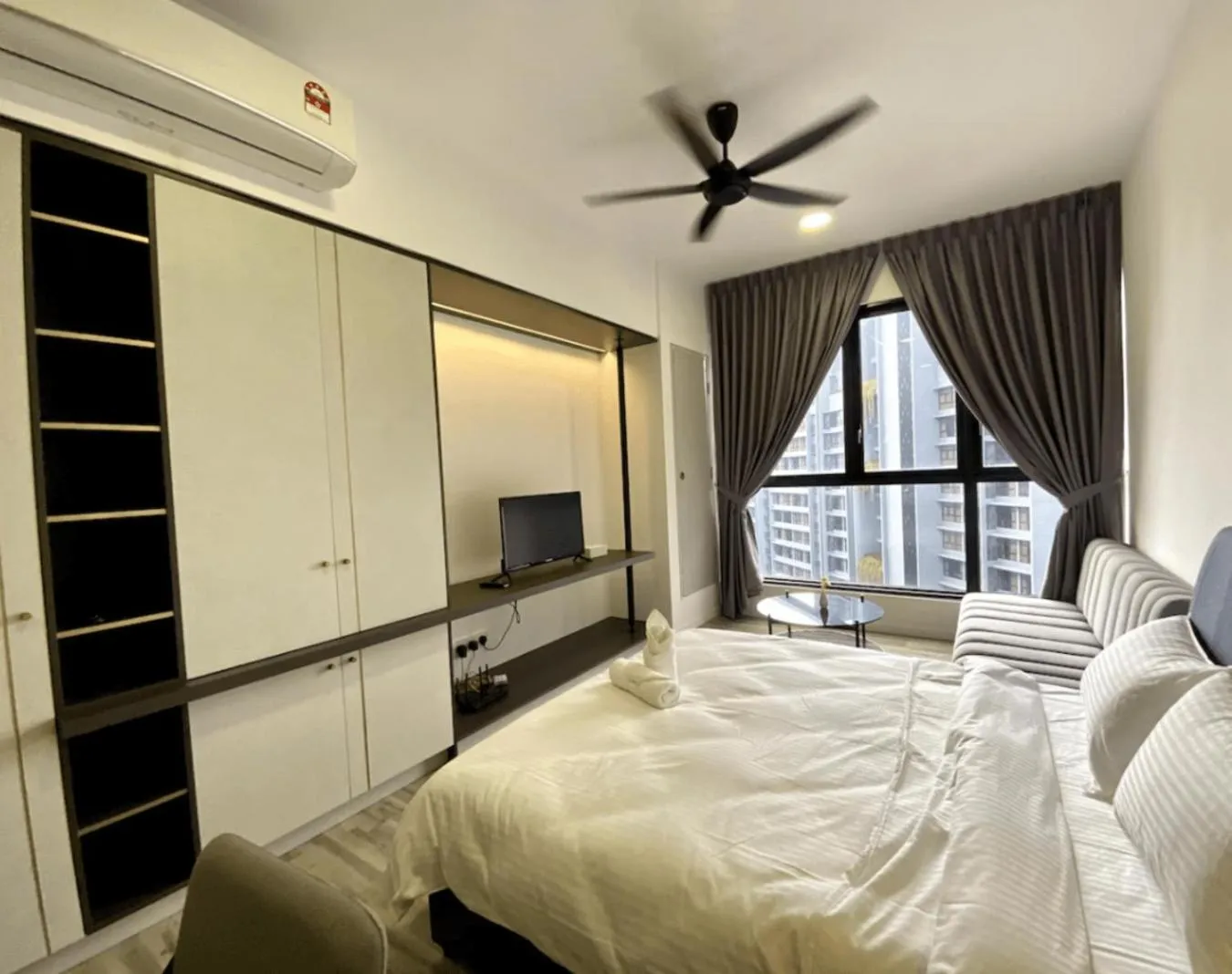 Bed in Millerz Square Old Klang Road