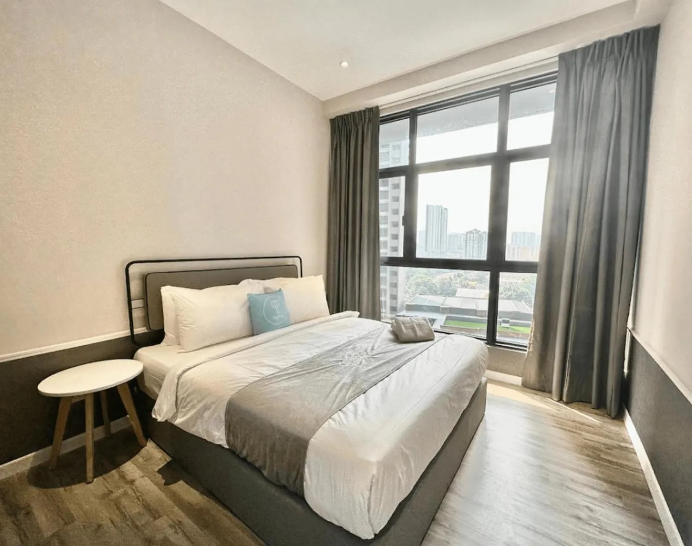 Bed in Millerz Square Old Klang Road