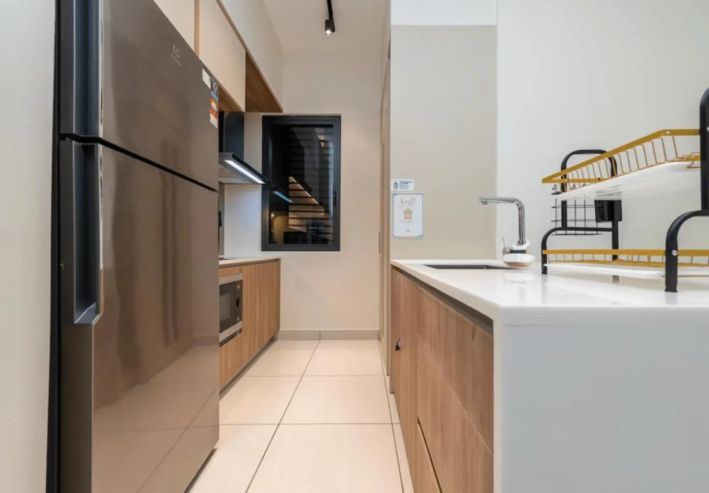 Kitchen or kitchenette in Millerz Square Old Klang Road