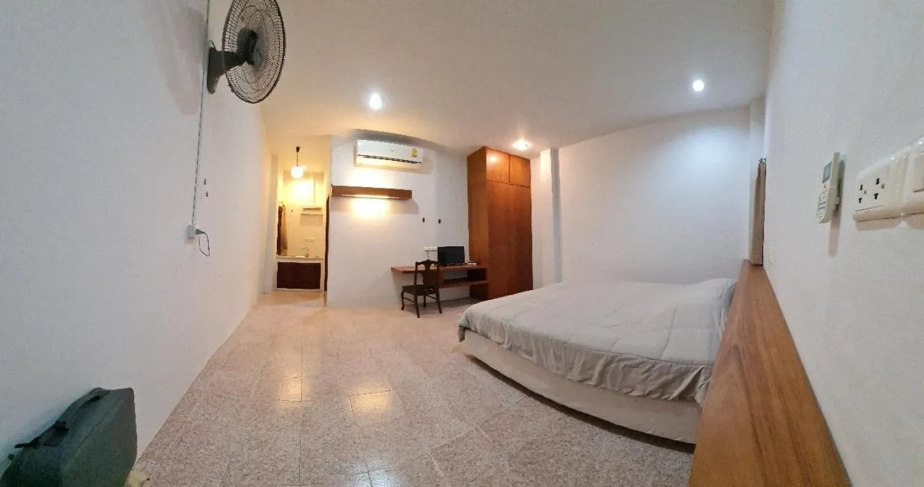 Bed in Banchang home village