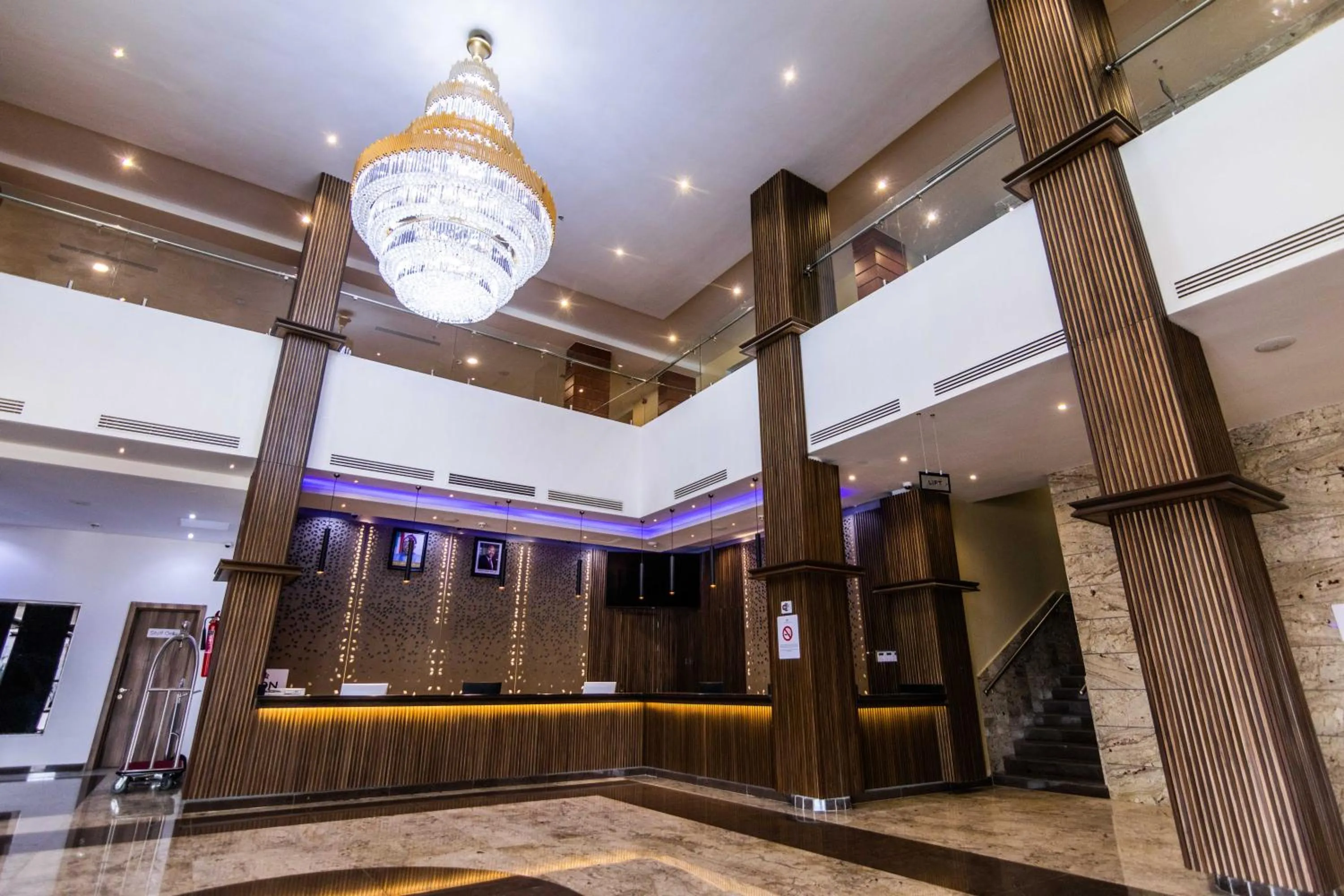 Lobby or reception in BON Hotel Octagon