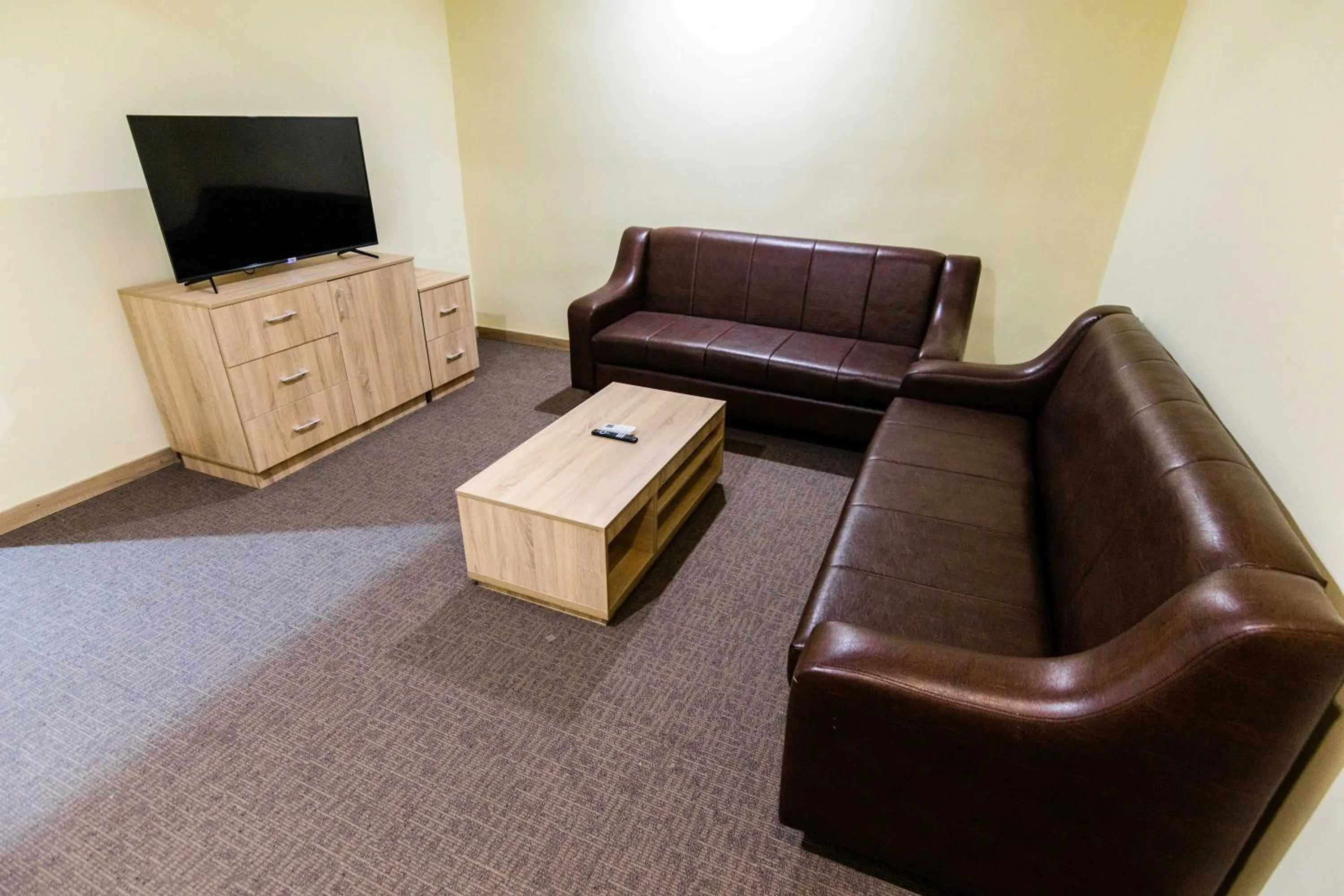 TV and multimedia in BON Hotel Octagon