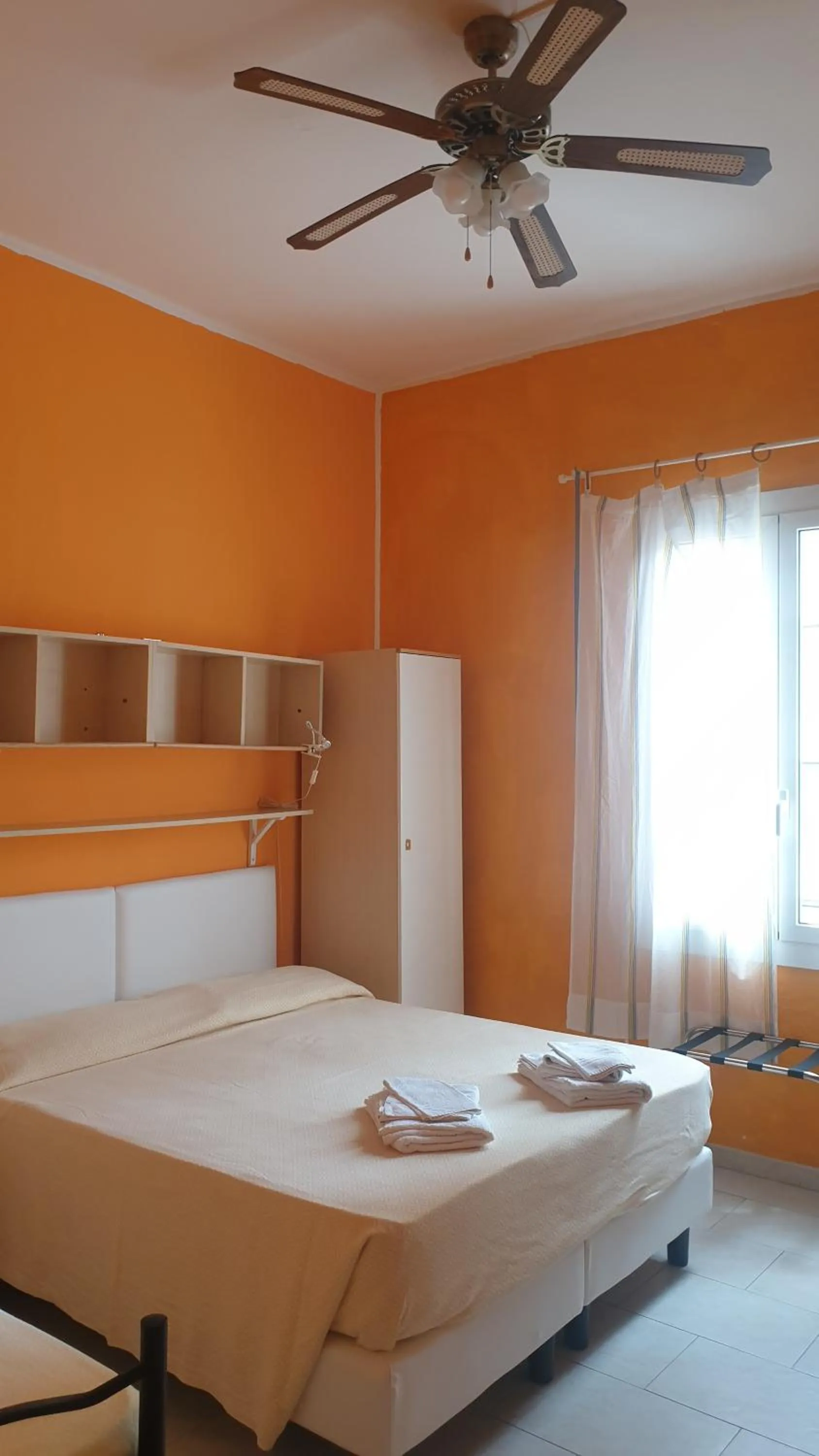 Bedroom, Bed in Piccolo hotel holiday center