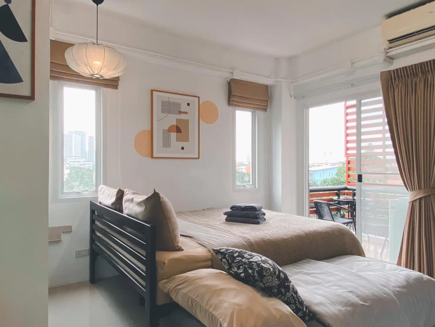 Bed in The Giftown Bangkok, Talat Phlu