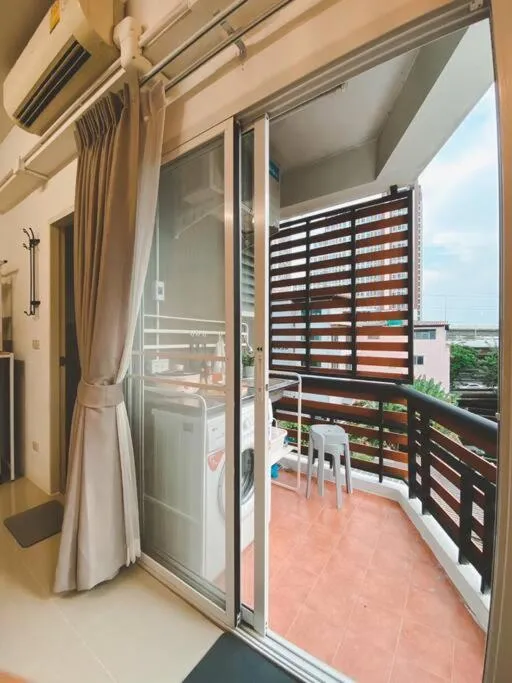 The Giftown Bangkok, Talat Phlu