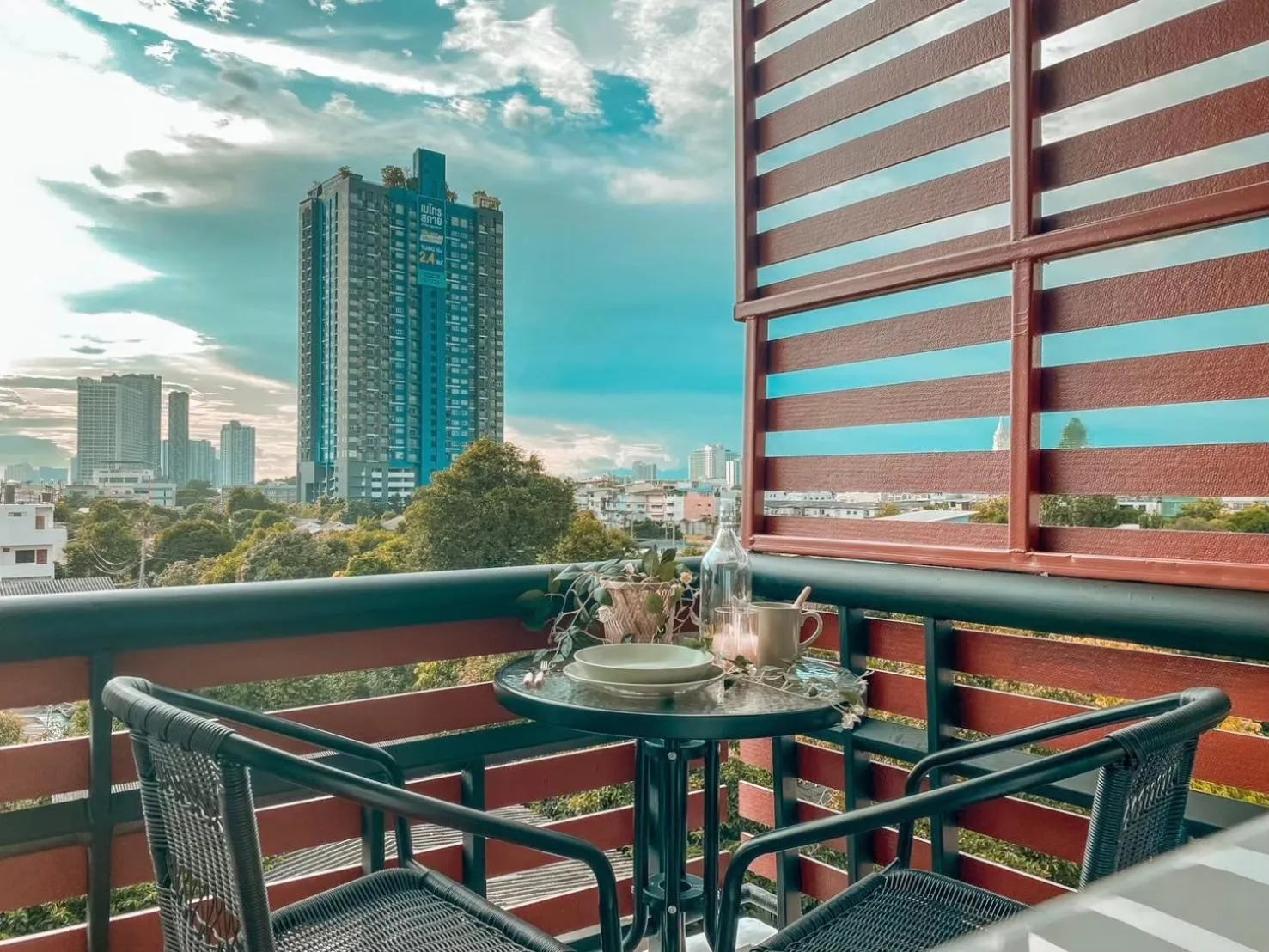 The Giftown Bangkok, Talat Phlu