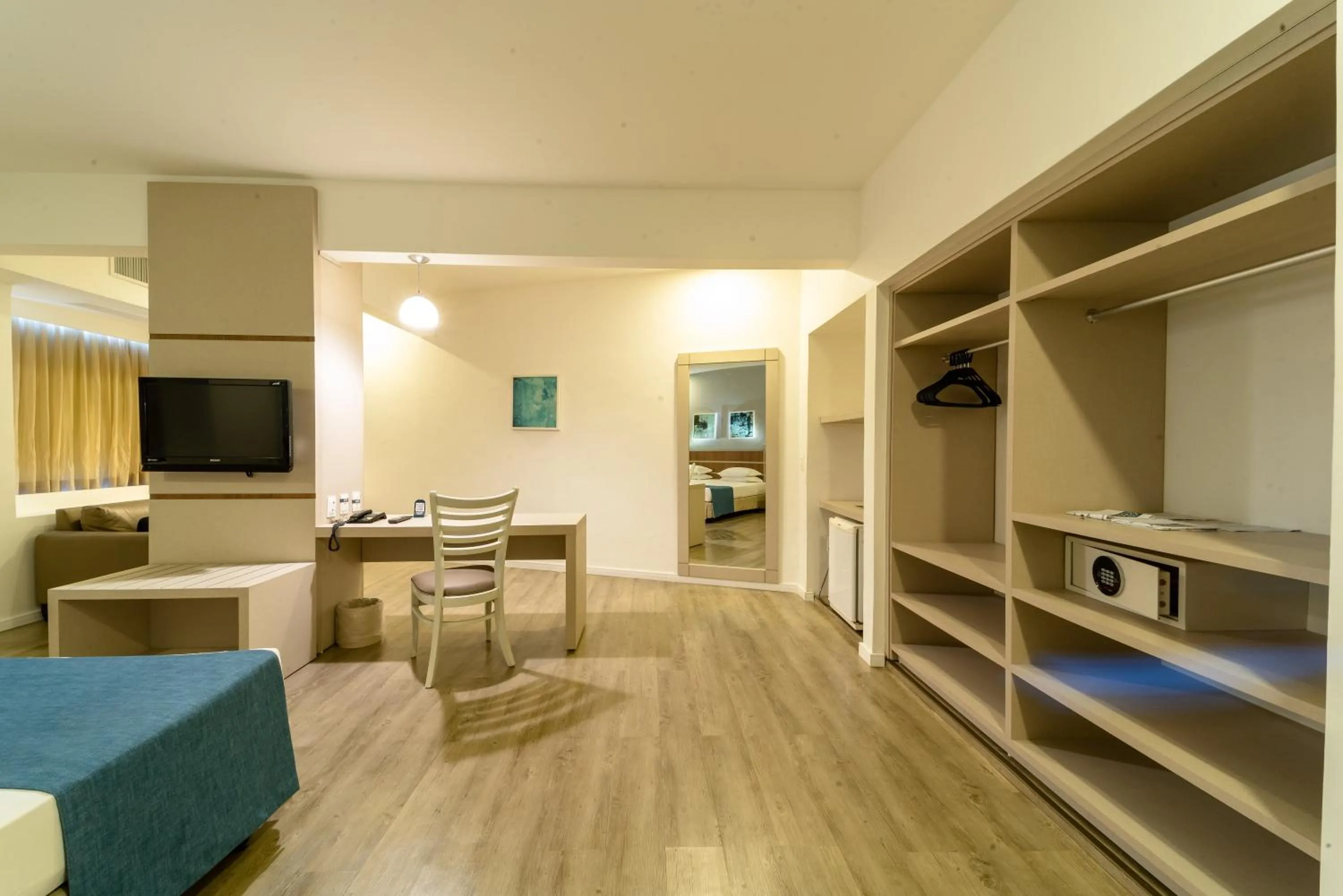 Photo of the whole room in Oasis Imperial & Fortaleza