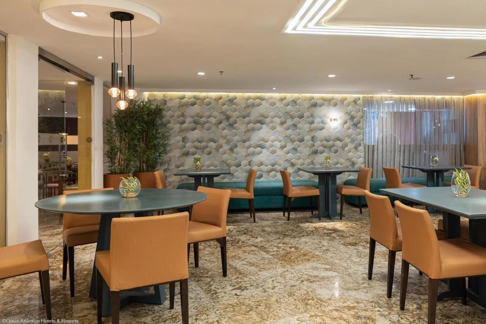 Restaurant/places to eat in Oasis Imperial & Fortaleza