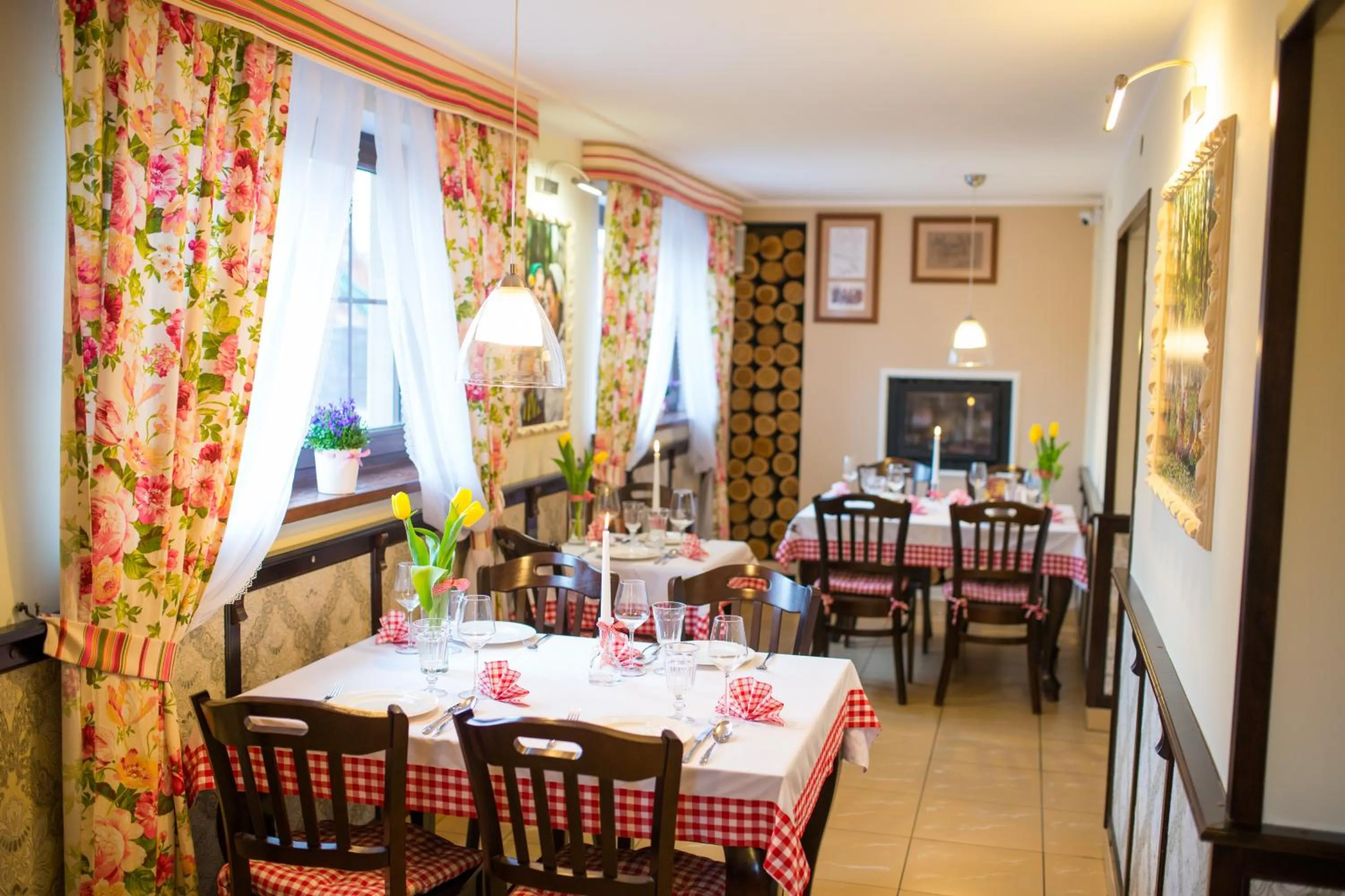 Restaurant/places to eat in Hotel & Restauracja Gniecki