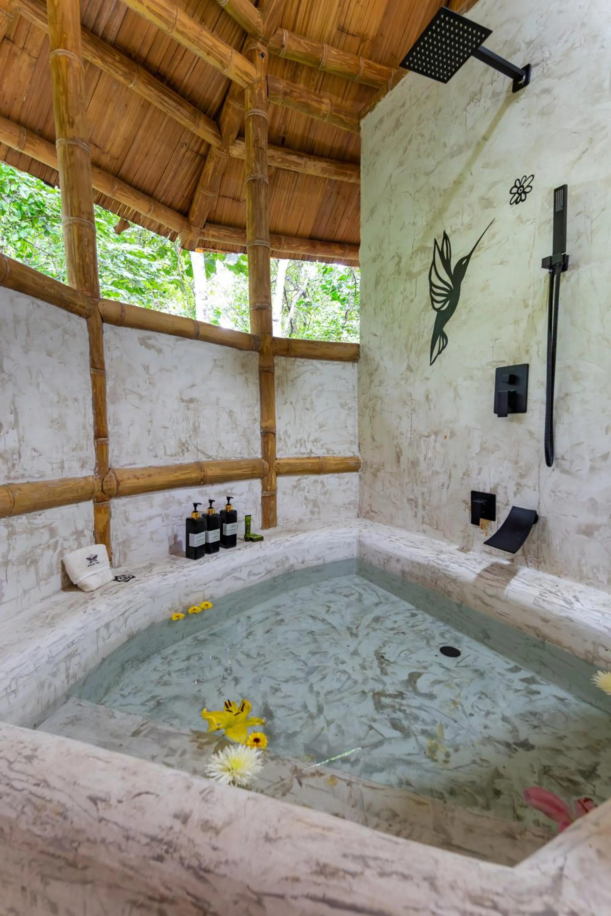 Bath in Kokoro Mio Hotel & Wellnes