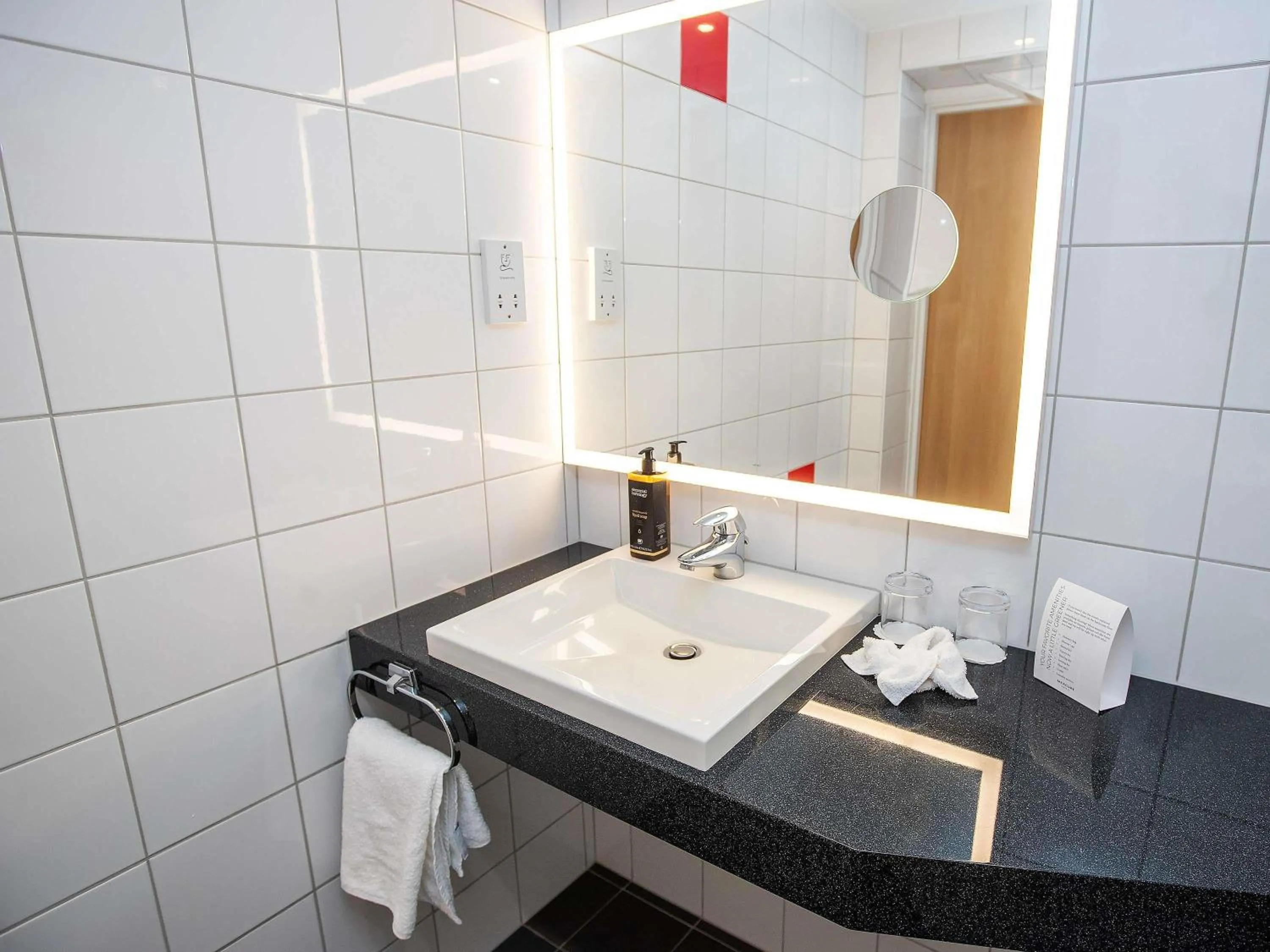 Bedroom in Mercure Thurrock Stifford Hall