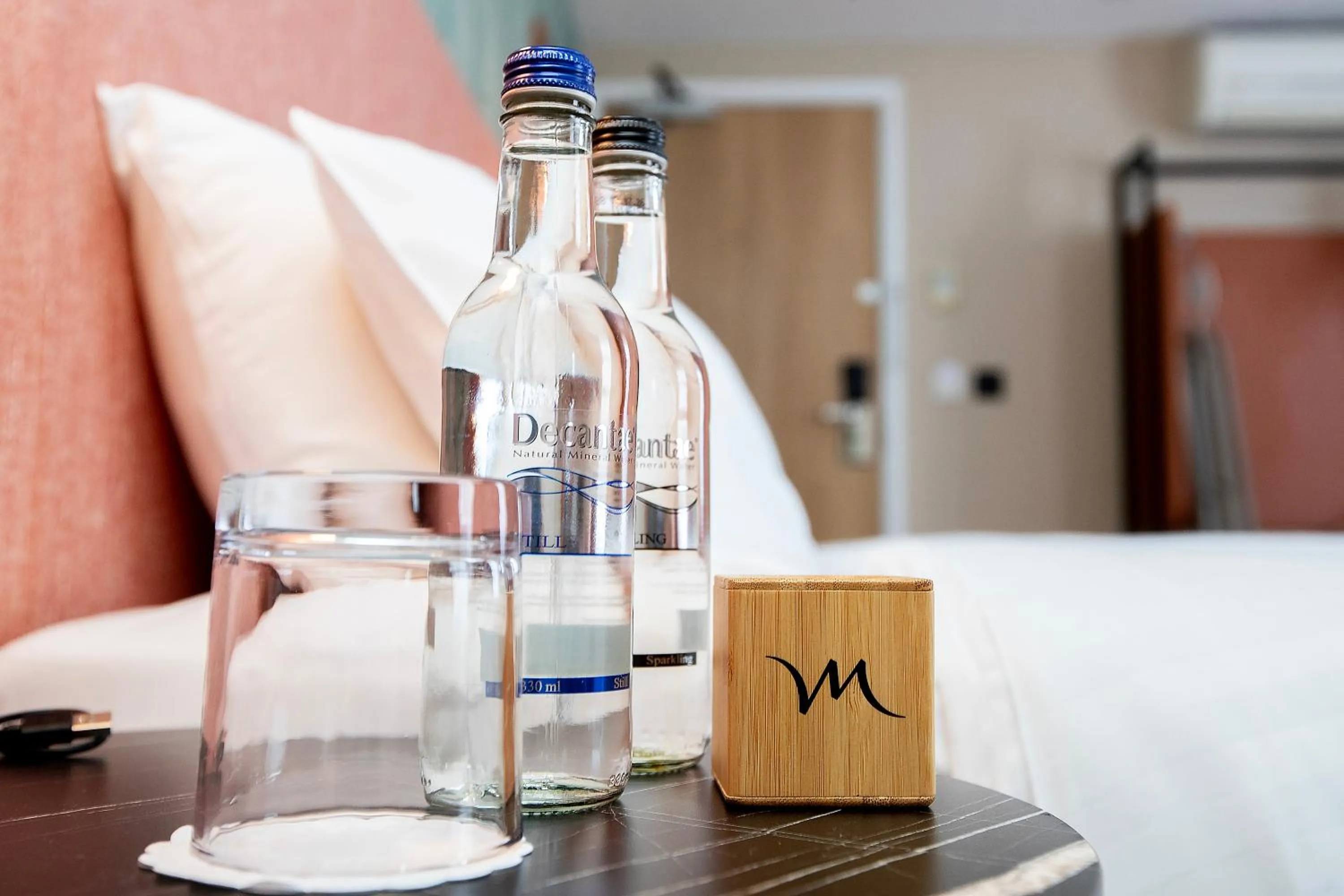 Bed in Mercure Thurrock Stifford Hall