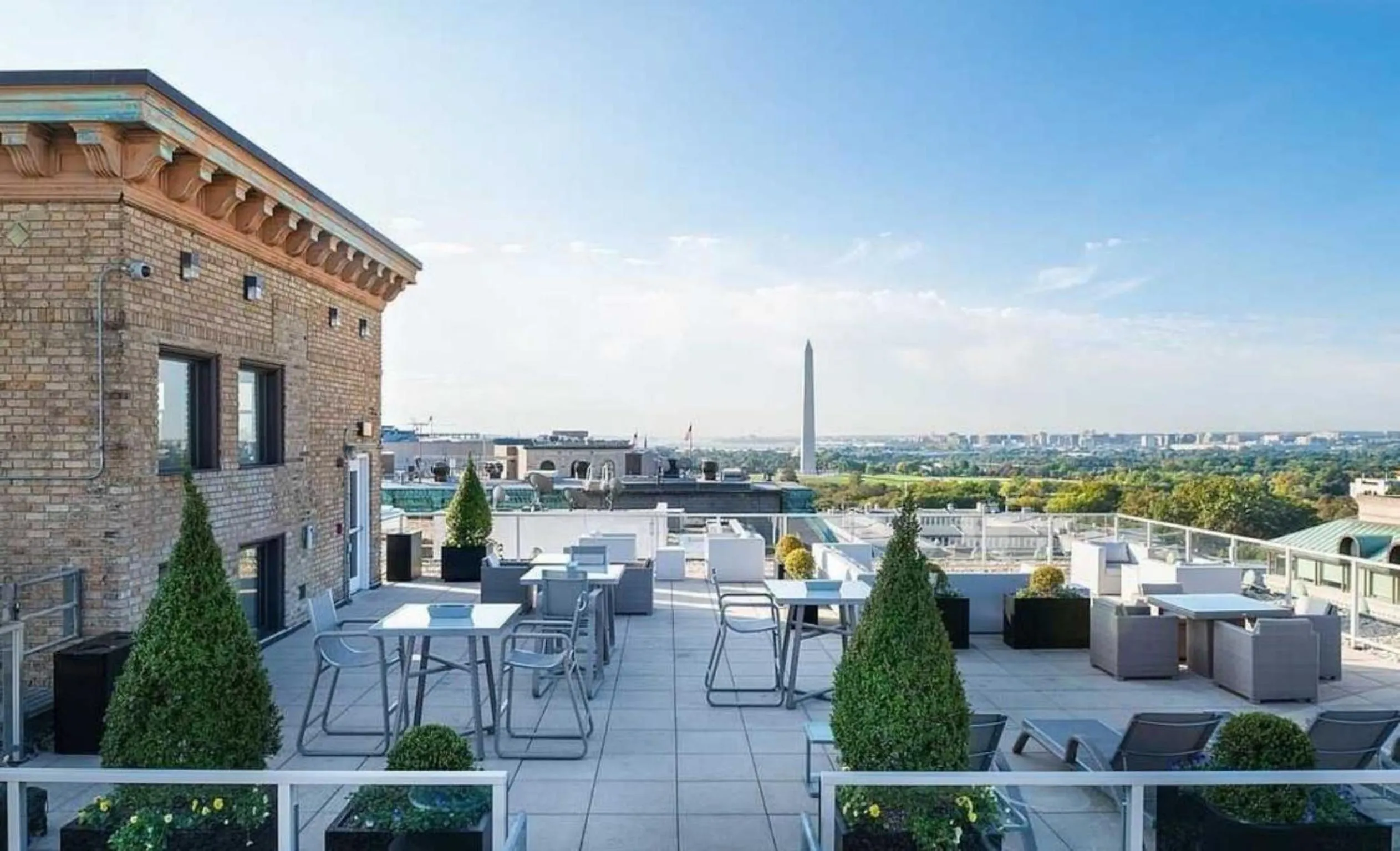 Balcony/Terrace in Global Luxury Suites at The White House