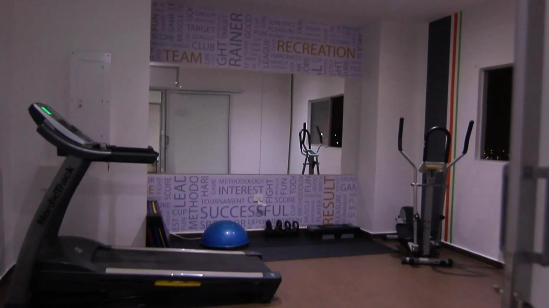 Fitness centre/facilities in BGA Hotel