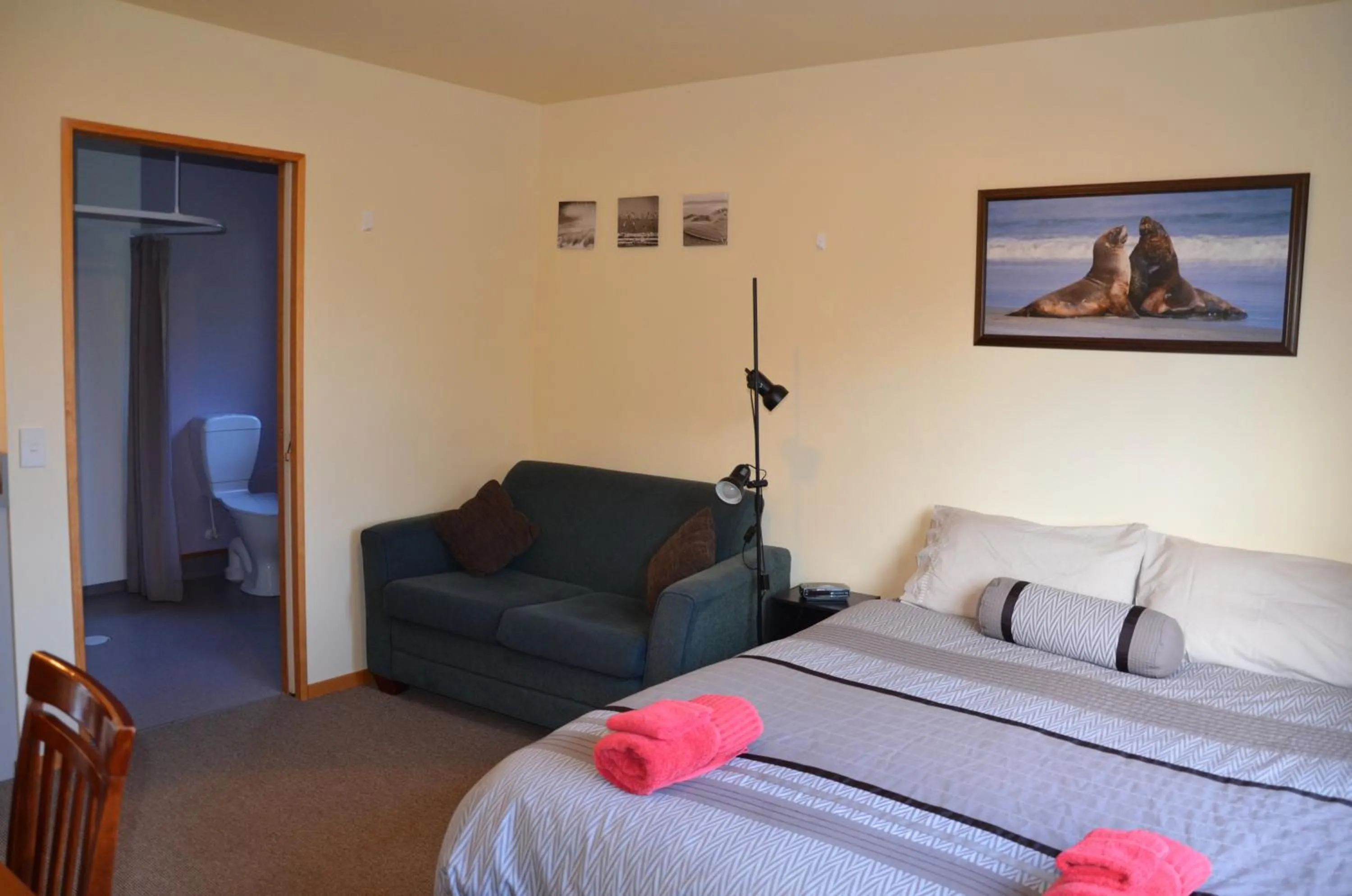 Bedroom, Bed in Catlins Newhaven Holiday Park
