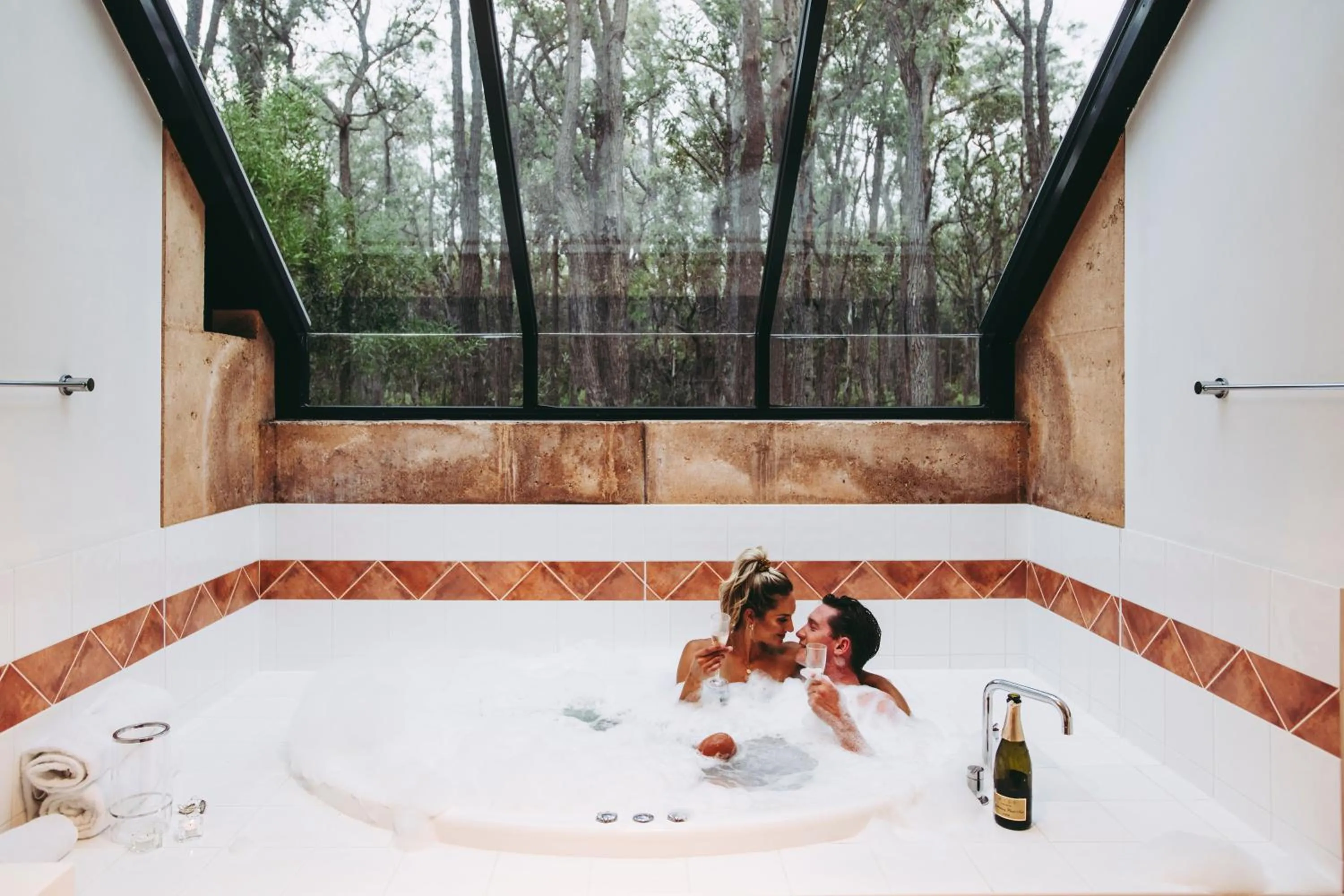 Bathroom in Forest Rise Chalets and Lodge