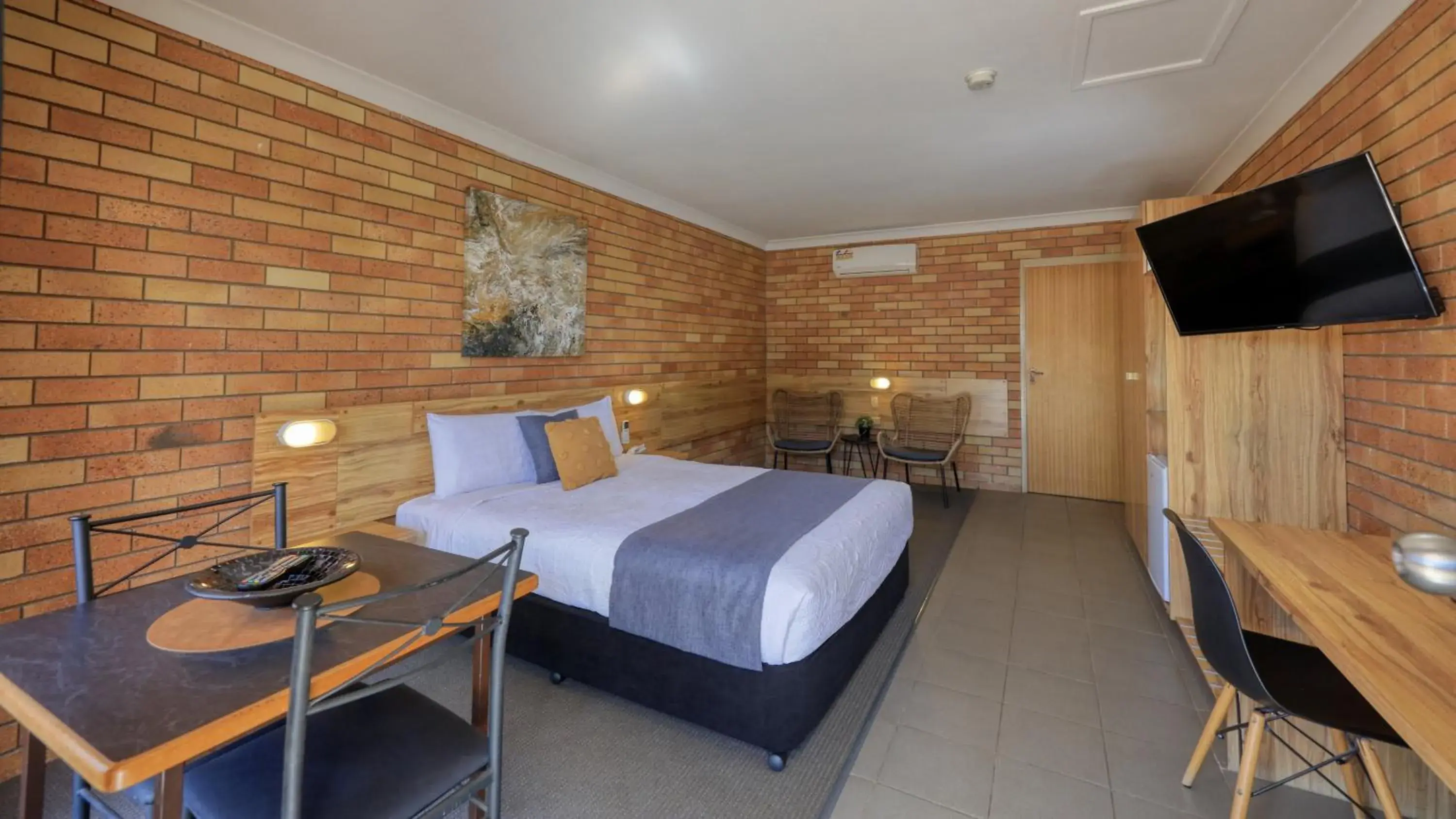 Superior Queen Room in Merino Motor Inn Superior Queen Room in Merino Motor Inn