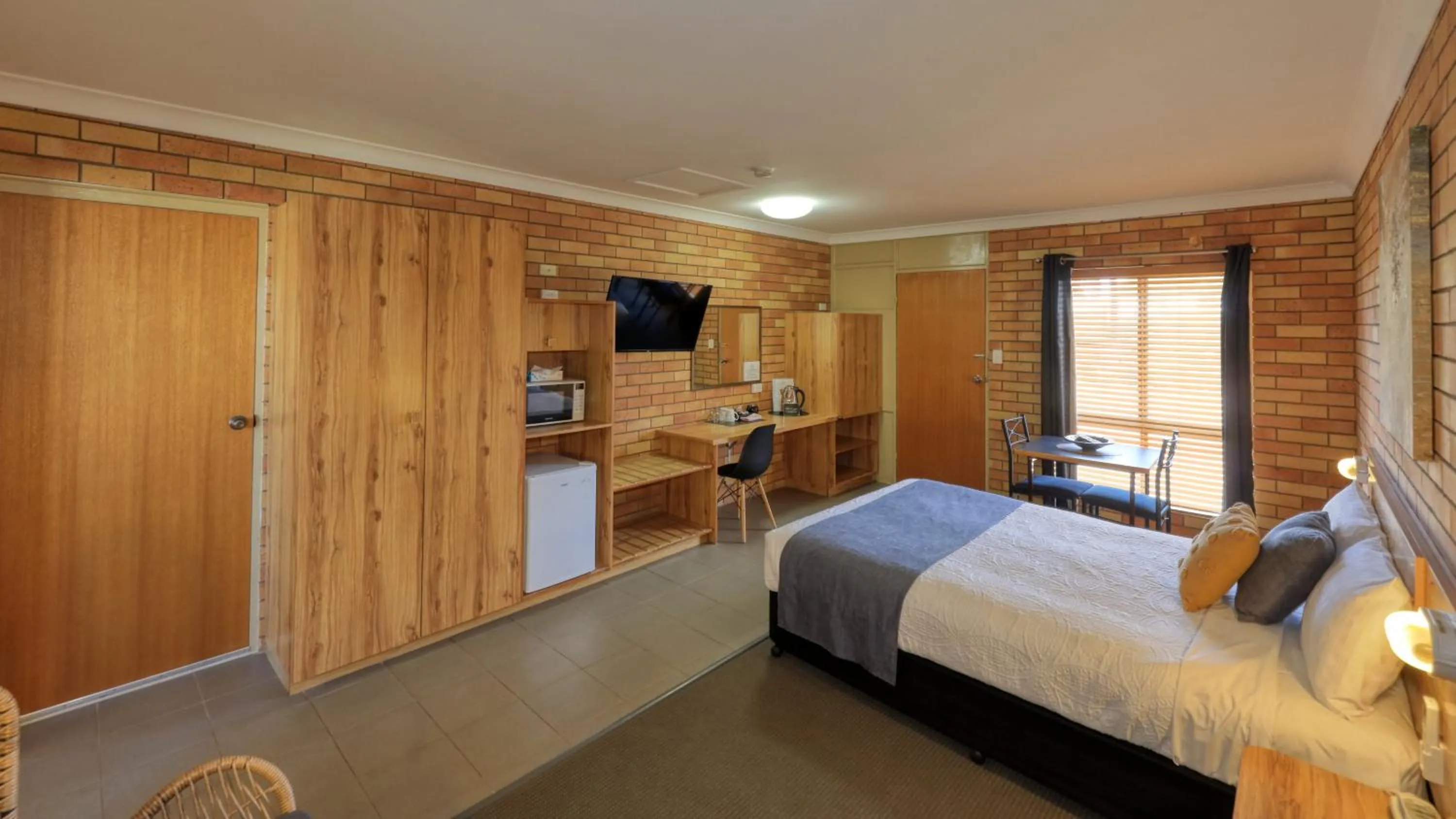 Bed in Merino Motor Inn