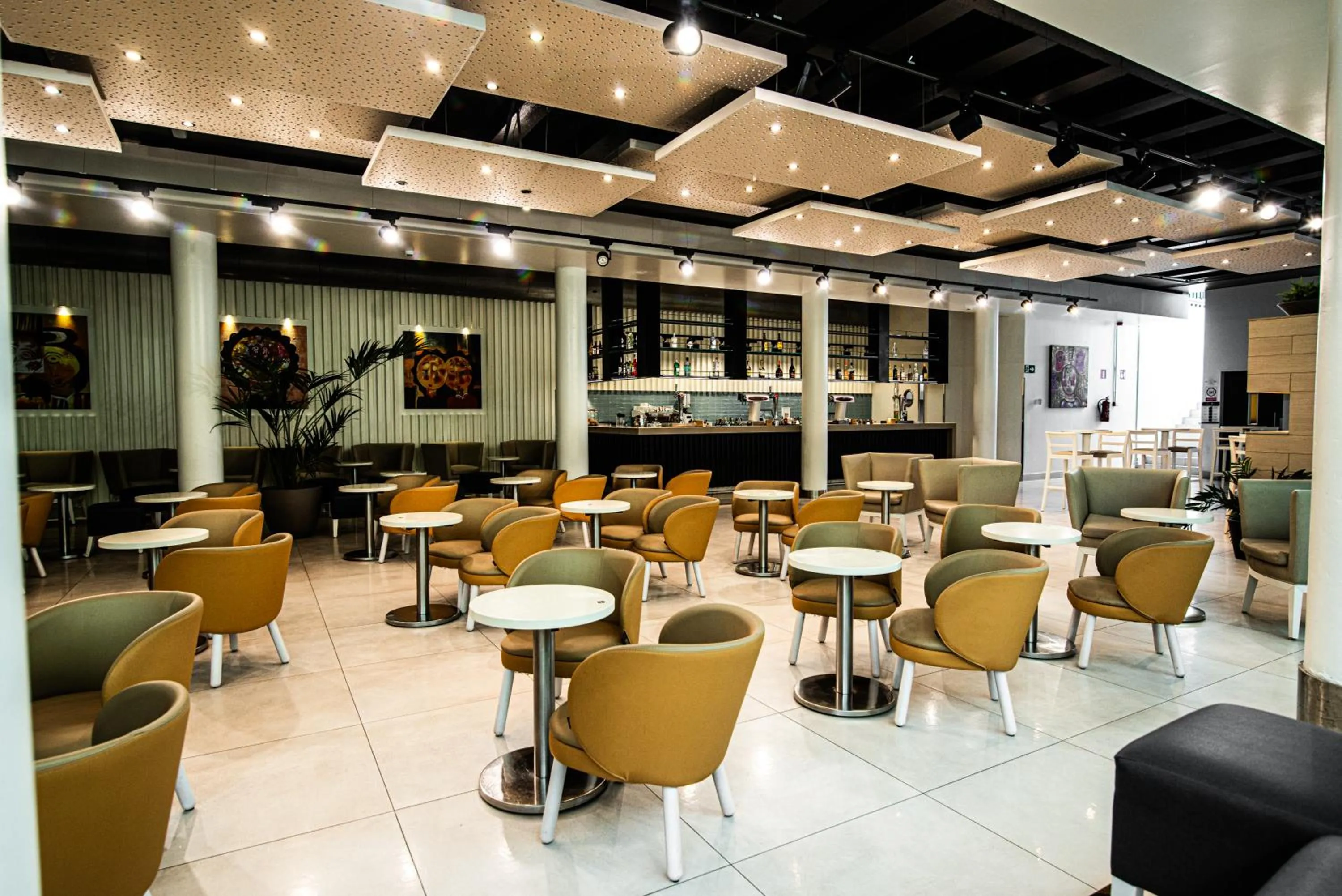 Restaurant/places to eat in Aequora Lanzarote Suites