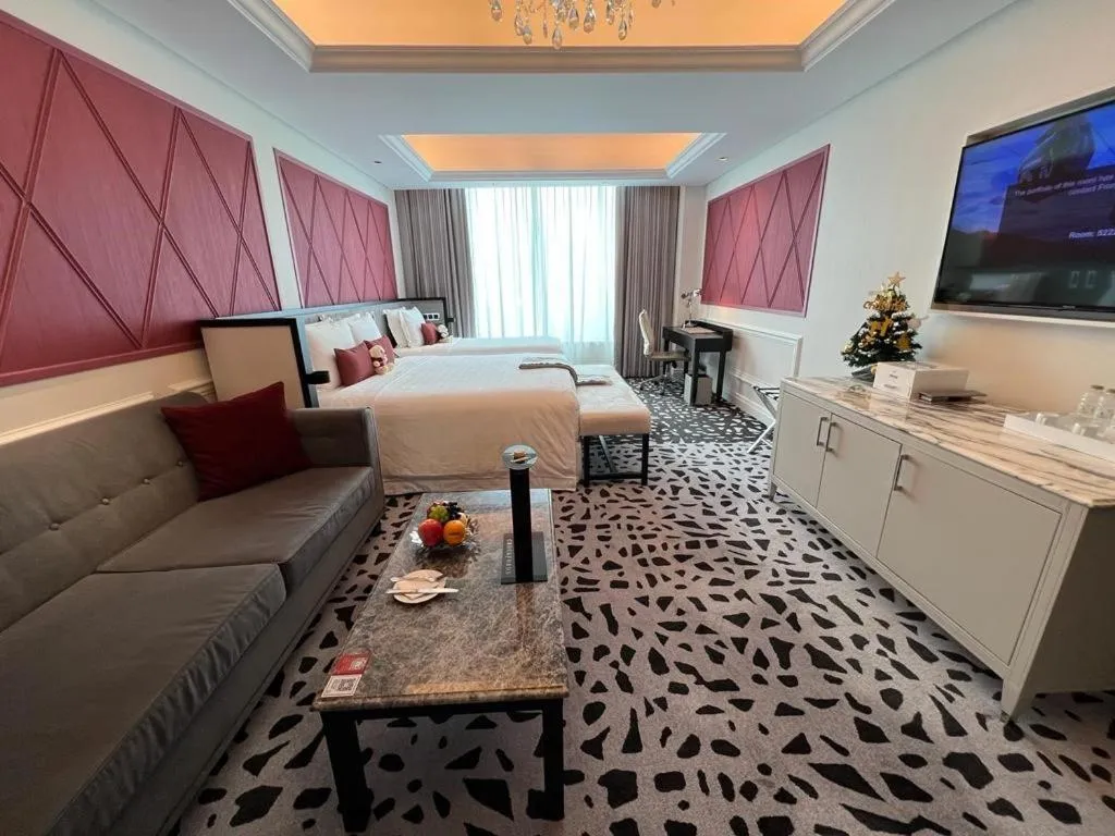 Living room, Bed in Resorts World Genting - Crockfords