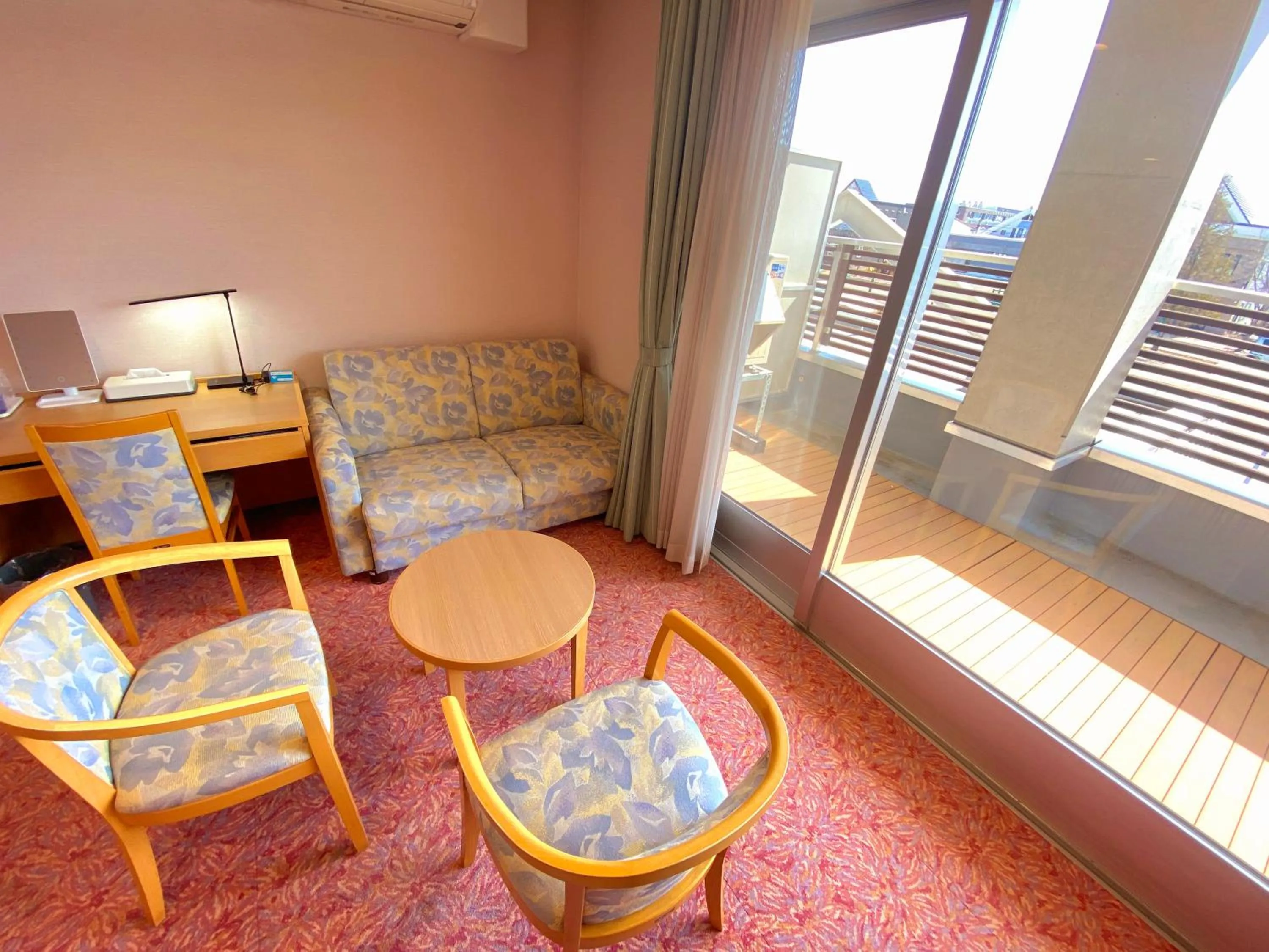 Photo of the whole room in Hotel Lavenir